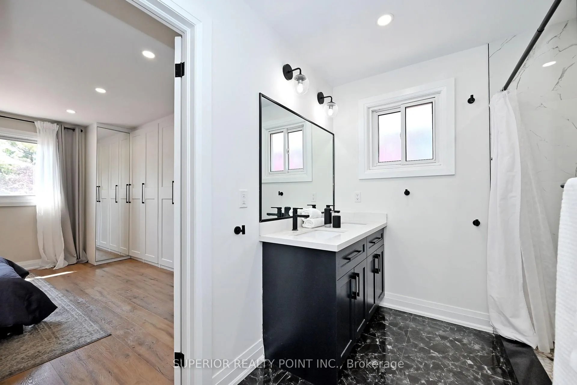 Photo 13 of 150 Mathewson Street N, Vaughan, Maple — HOMEH