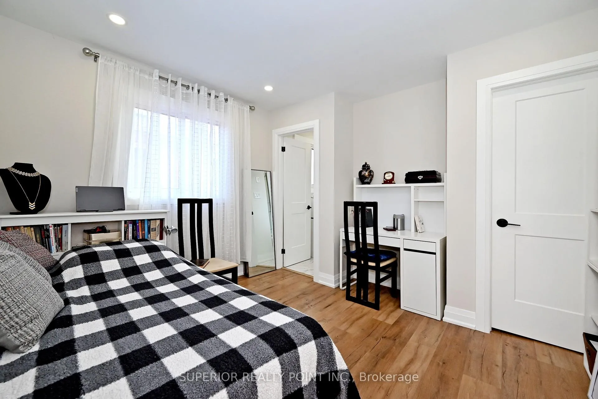 Photo 20 of 150 Mathewson Street N, Vaughan, Maple — HOMEH