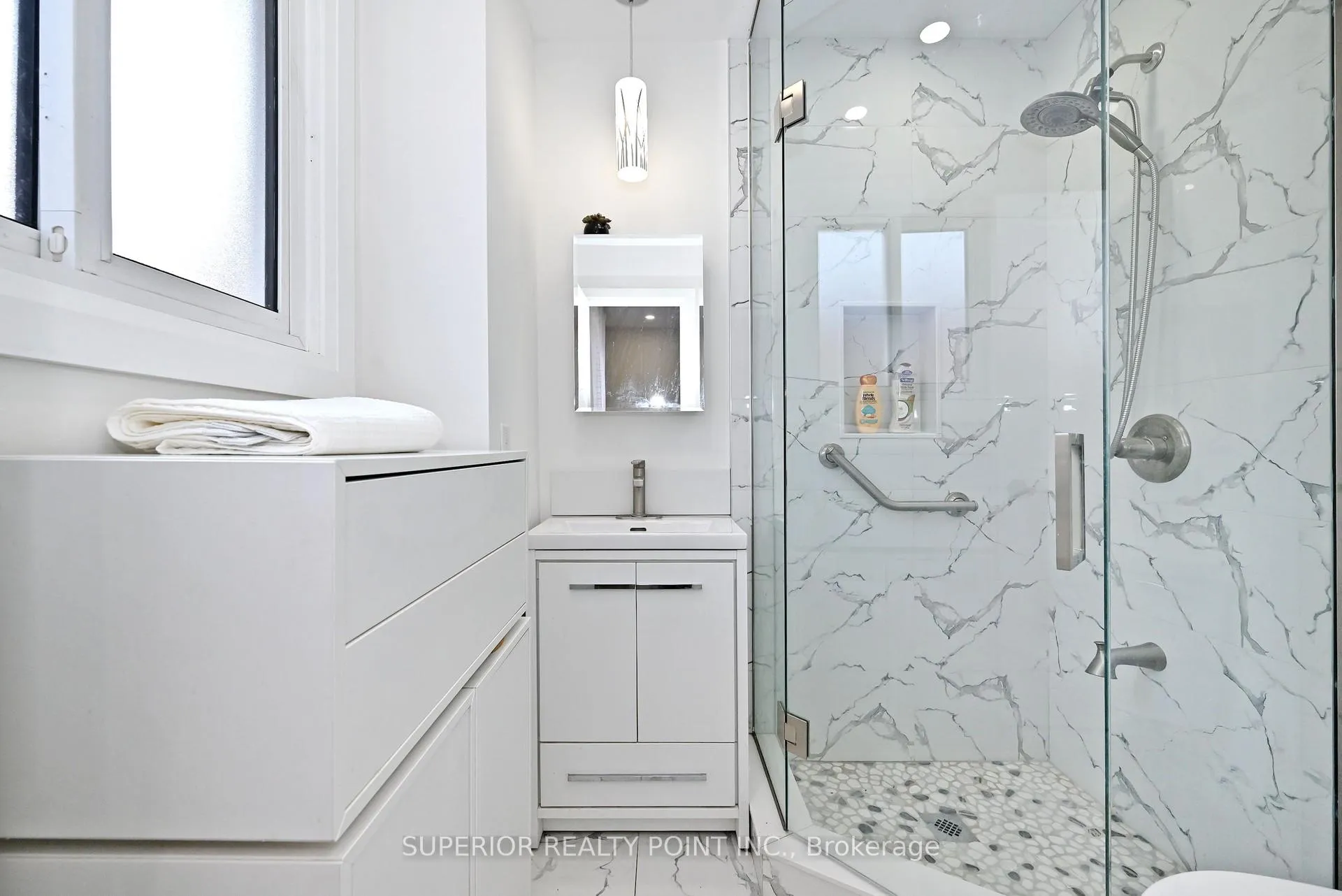 Photo 21 of 150 Mathewson Street N, Vaughan, Maple — HOMEH