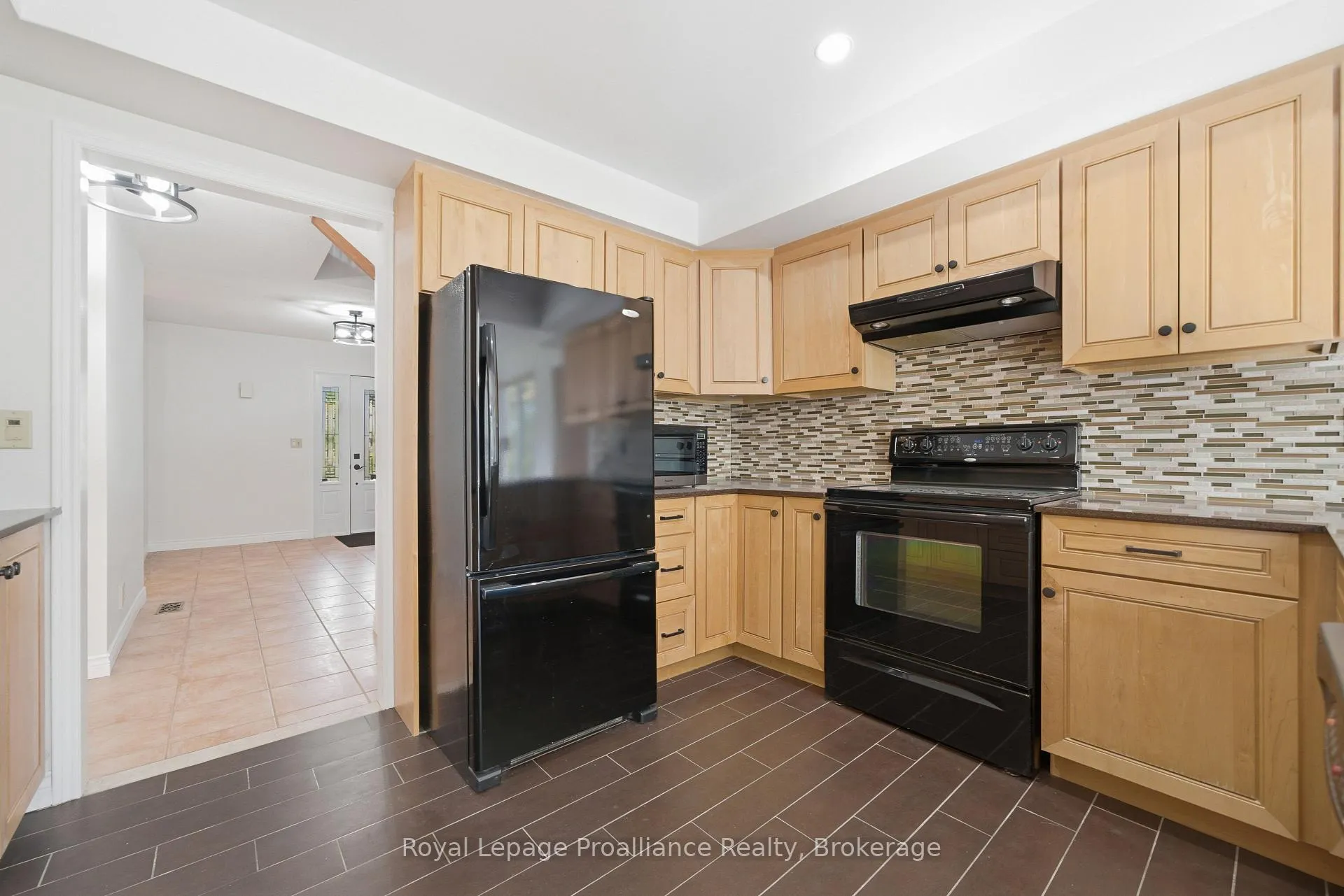 Photo 14 of 37 Dungannon Drive, Belleville, Belleville Ward — HOMEH