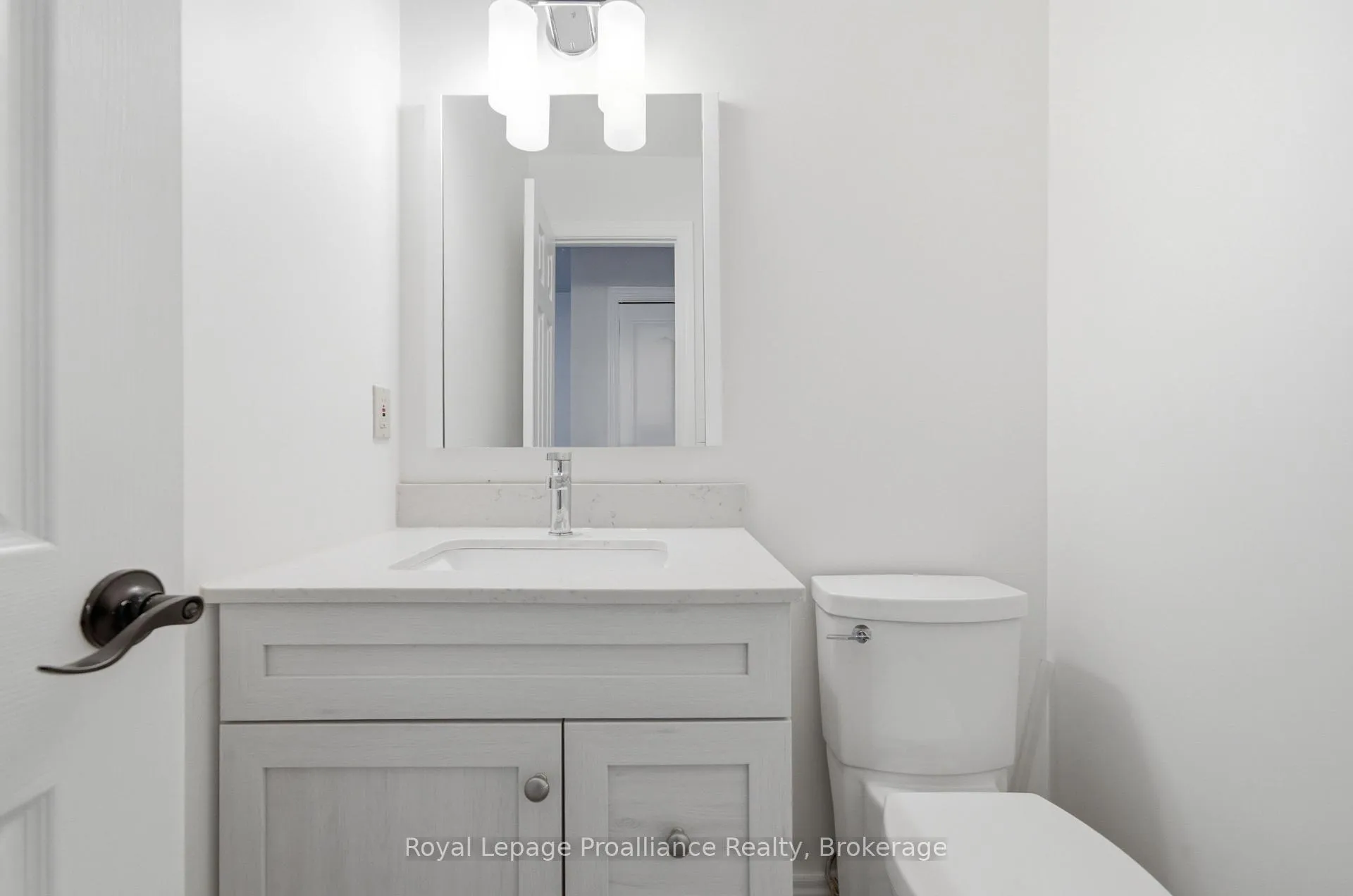 Photo 20 of 37 Dungannon Drive, Belleville, Belleville Ward — HOMEH