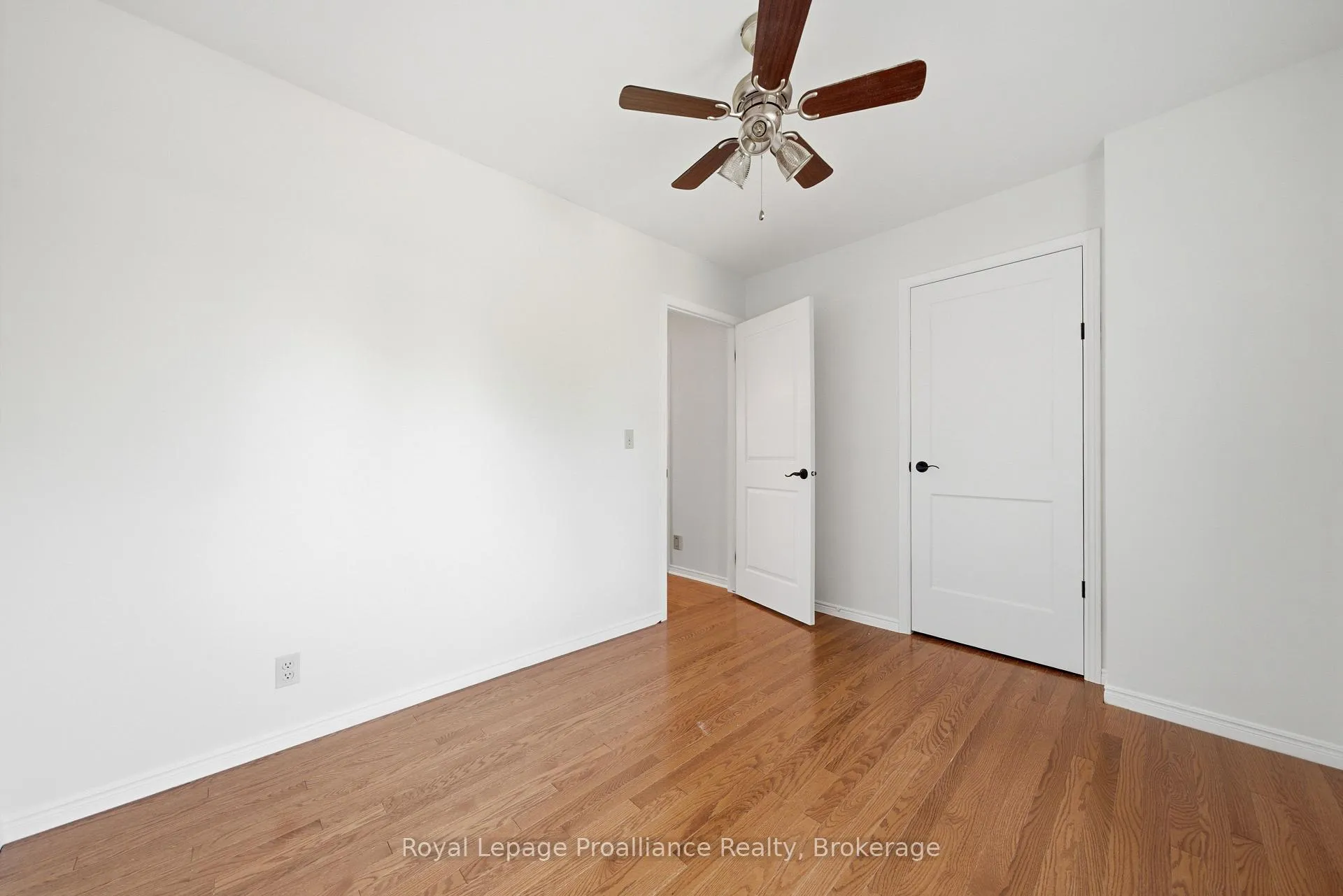 Photo 25 of 37 Dungannon Drive, Belleville, Belleville Ward — HOMEH