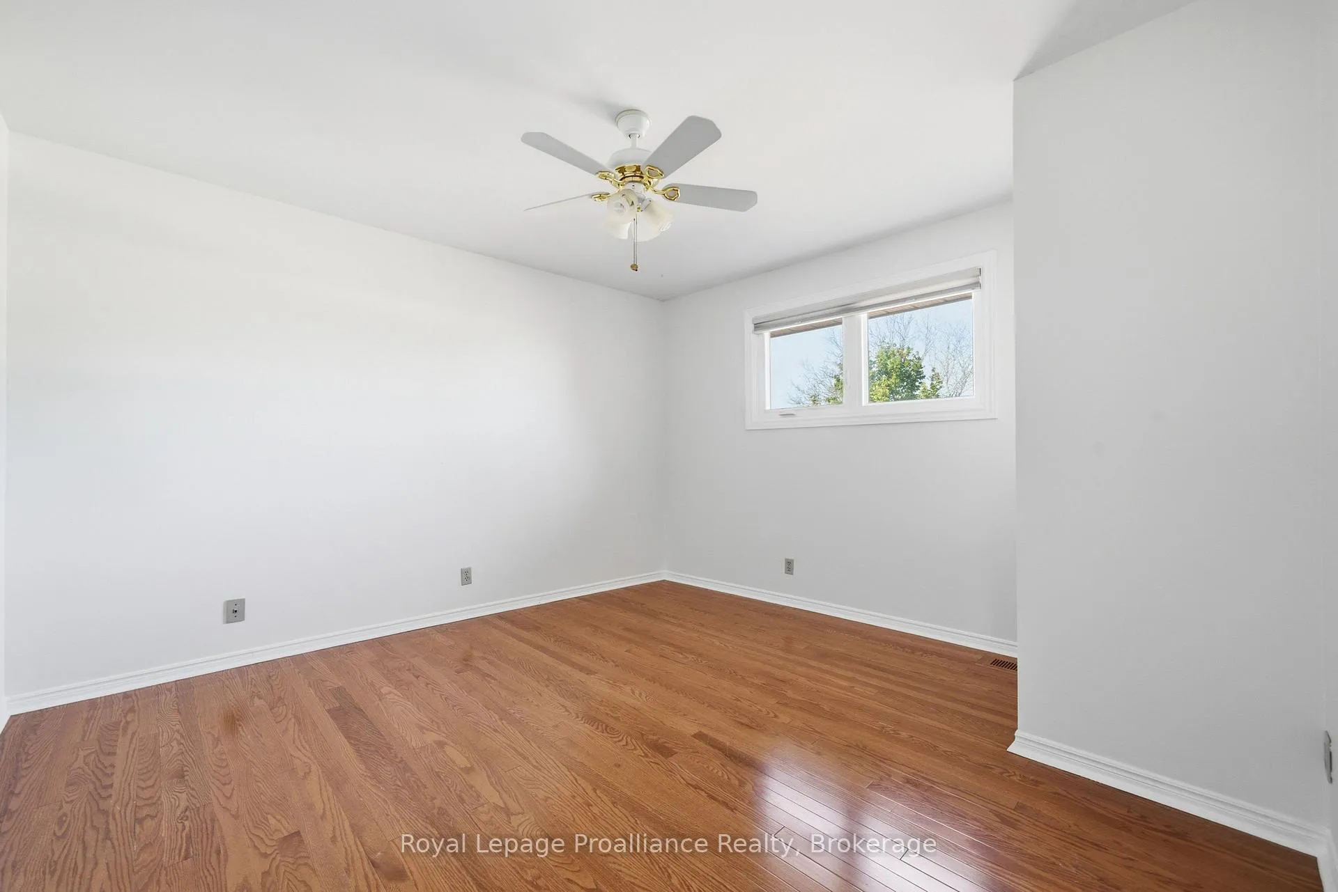 Photo 26 of 37 Dungannon Drive, Belleville, Belleville Ward — HOMEH