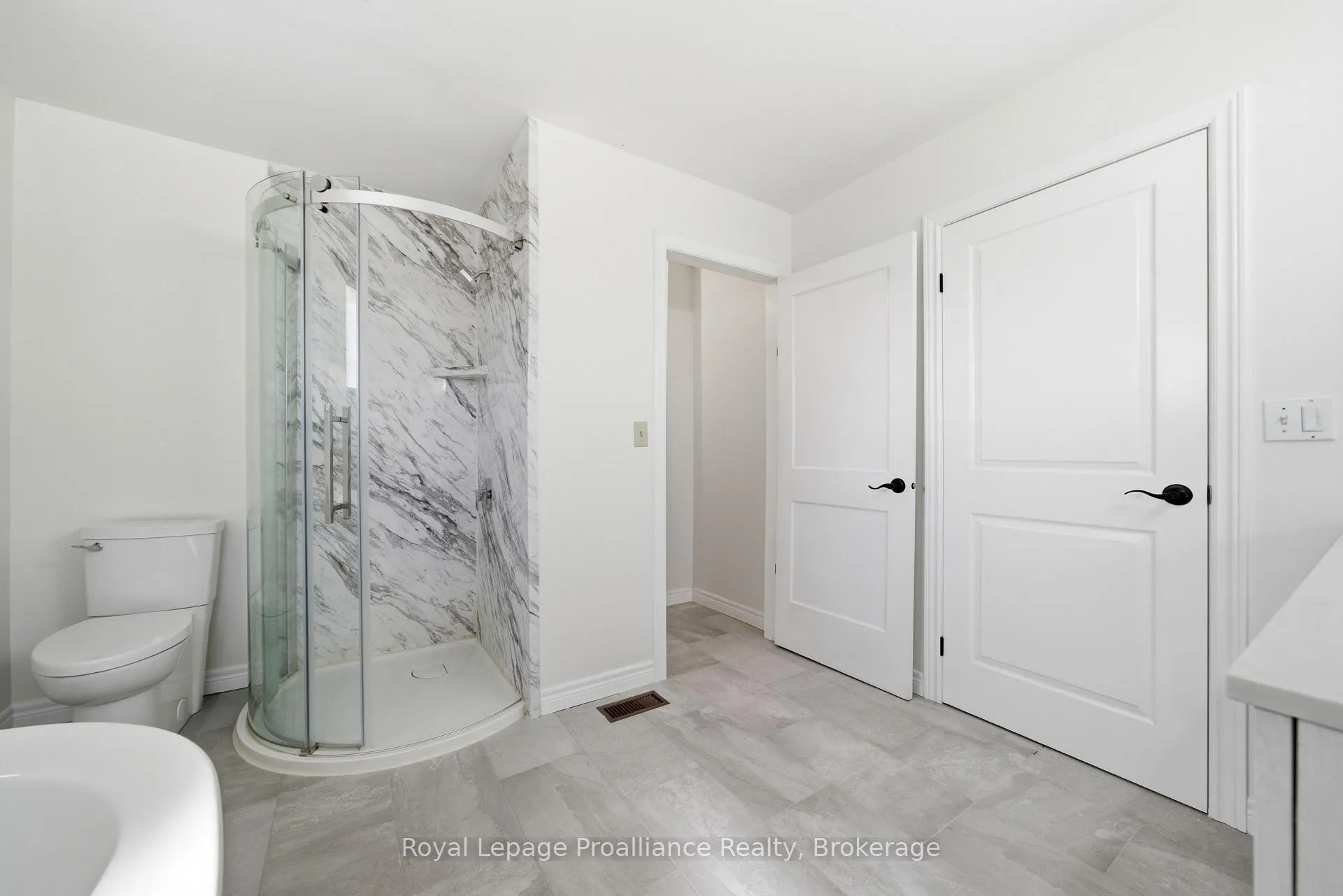 Photo 31 of 37 Dungannon Drive, Belleville, Belleville Ward — HOMEH
