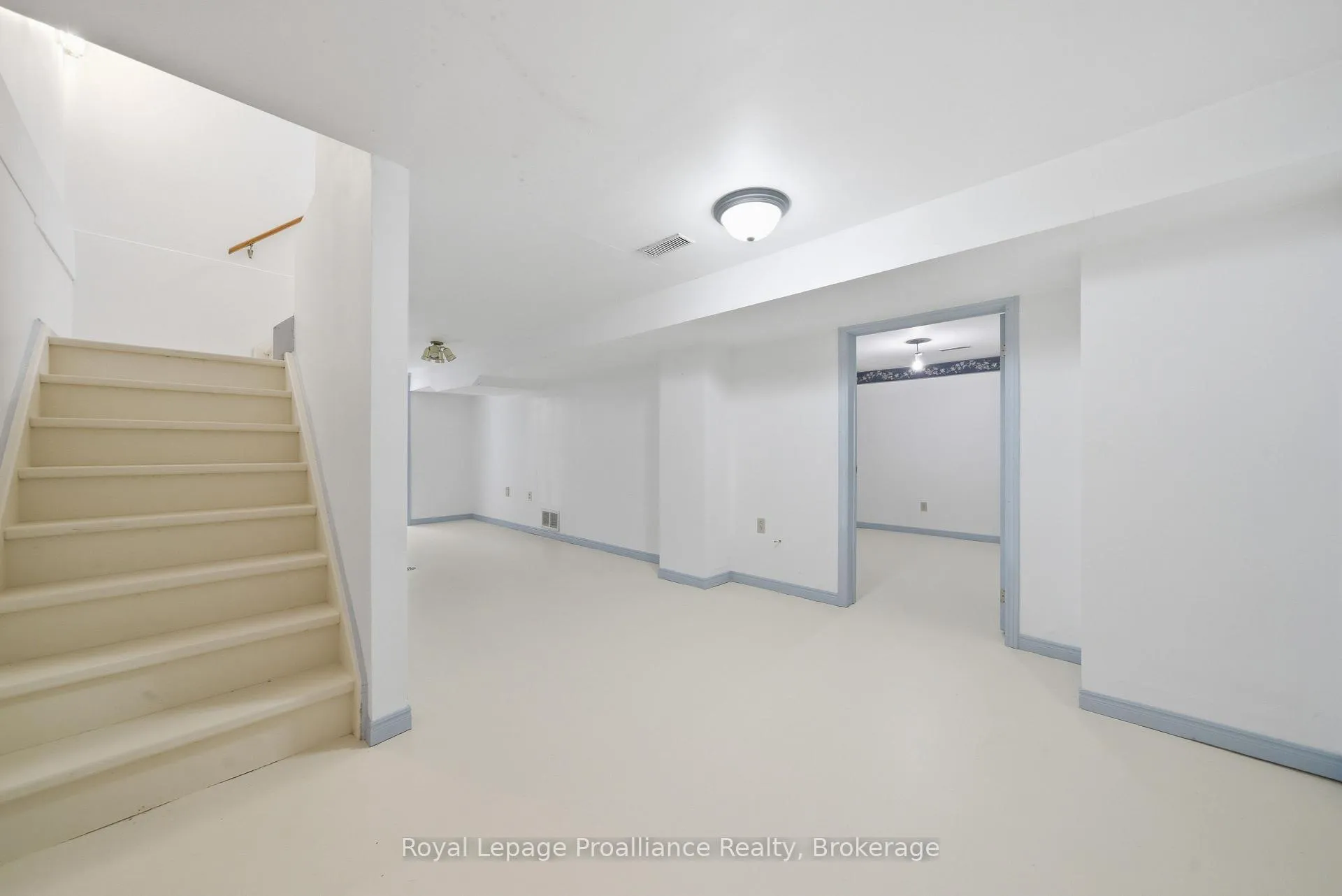 Photo 32 of 37 Dungannon Drive, Belleville, Belleville Ward — HOMEH