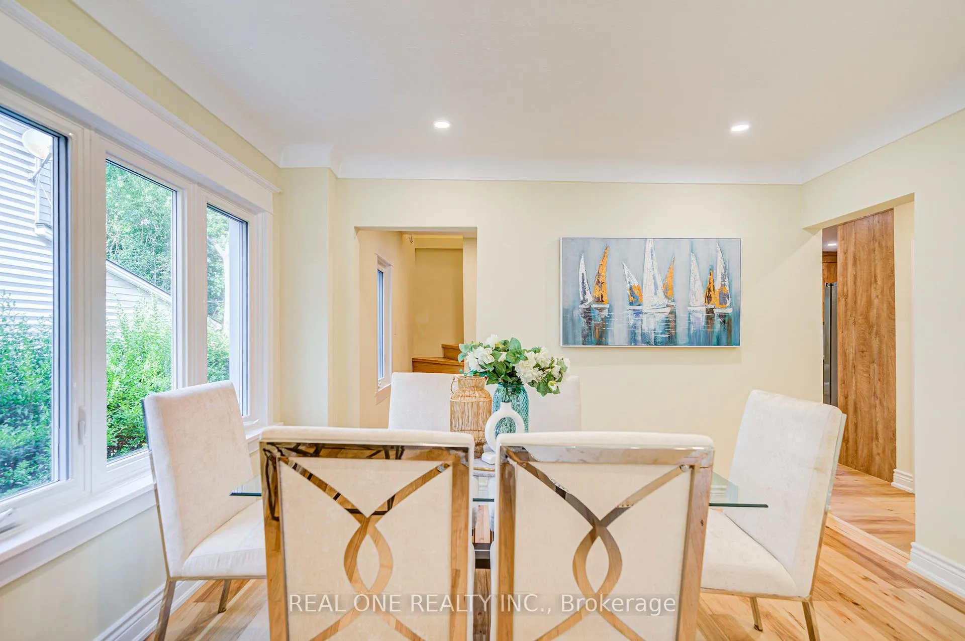 Photo 7 of 4052 St James Avenue, Niagara Falls, Morrison — HOMEH