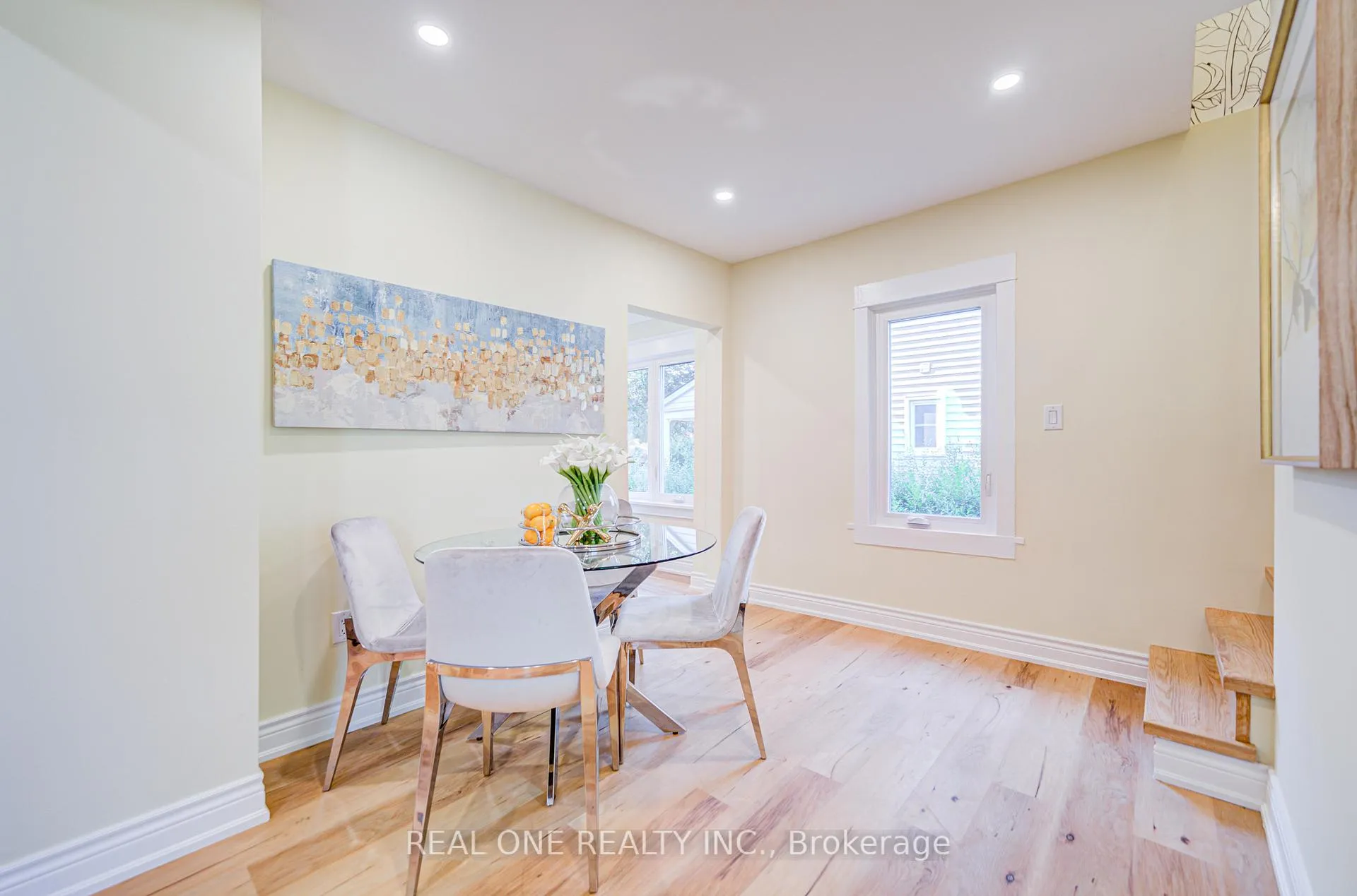 Photo 10 of 4052 St James Avenue, Niagara Falls, Morrison — HOMEH