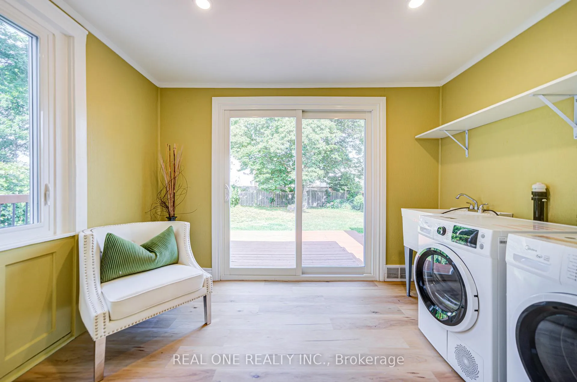 Photo 14 of 4052 St James Avenue, Niagara Falls, Morrison — HOMEH