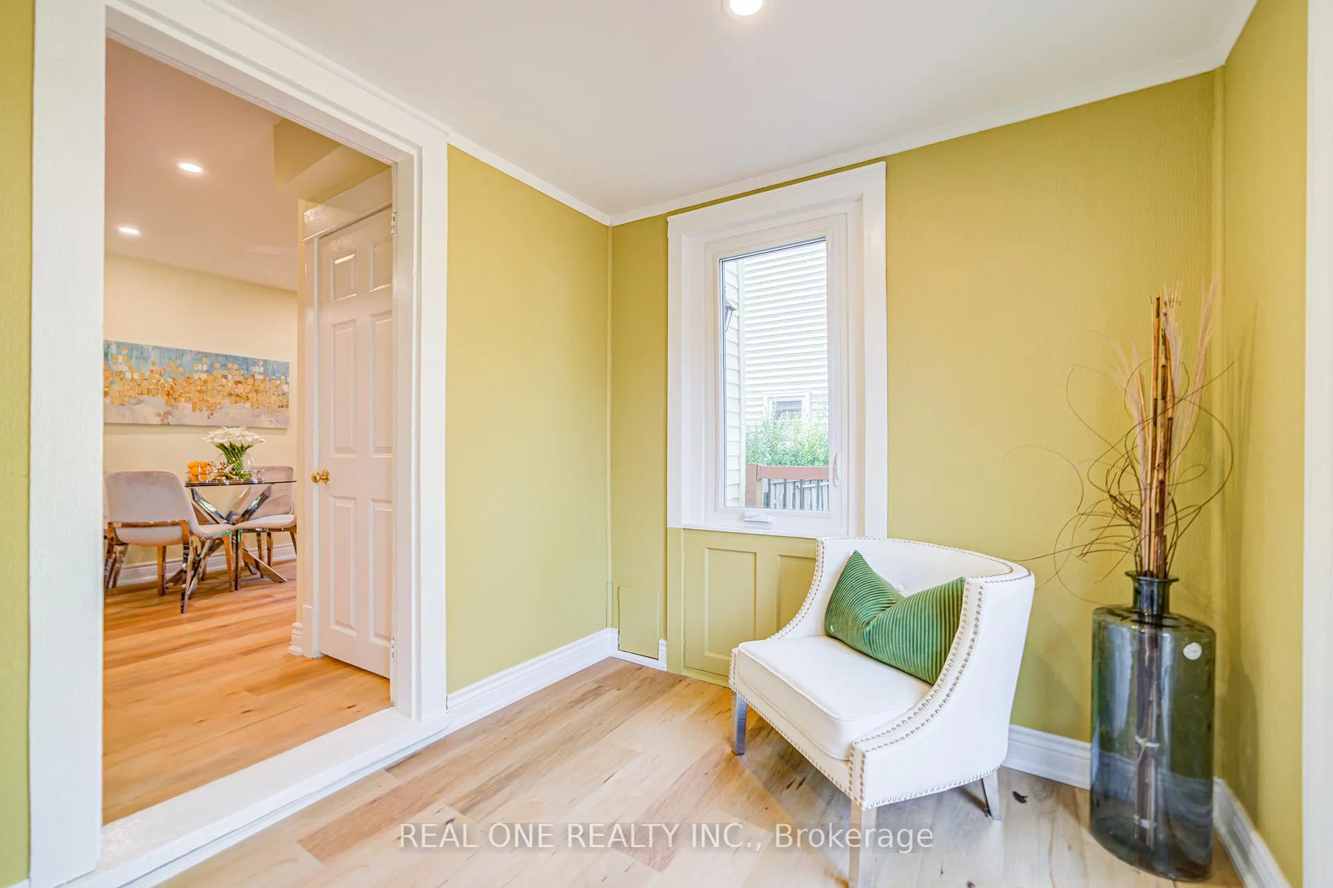 Photo 16 of 4052 St James Avenue, Niagara Falls, Morrison — HOMEH