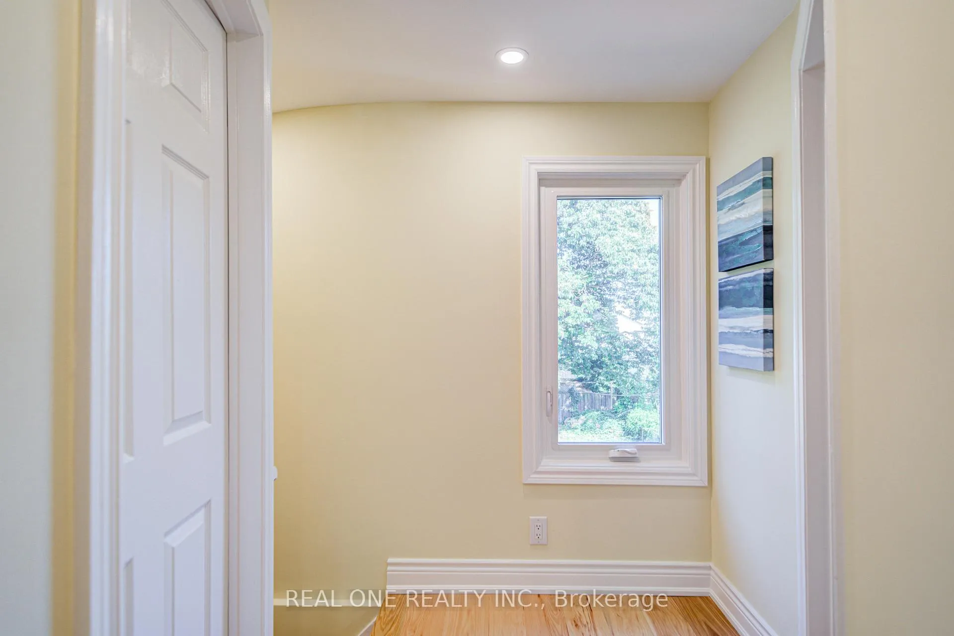 Photo 23 of 4052 St James Avenue, Niagara Falls, Morrison — HOMEH