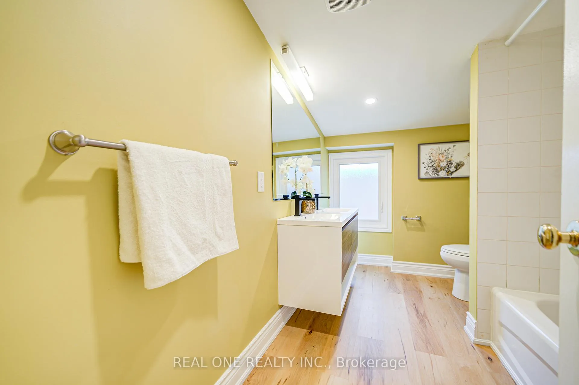 Photo 33 of 4052 St James Avenue, Niagara Falls, Morrison — HOMEH