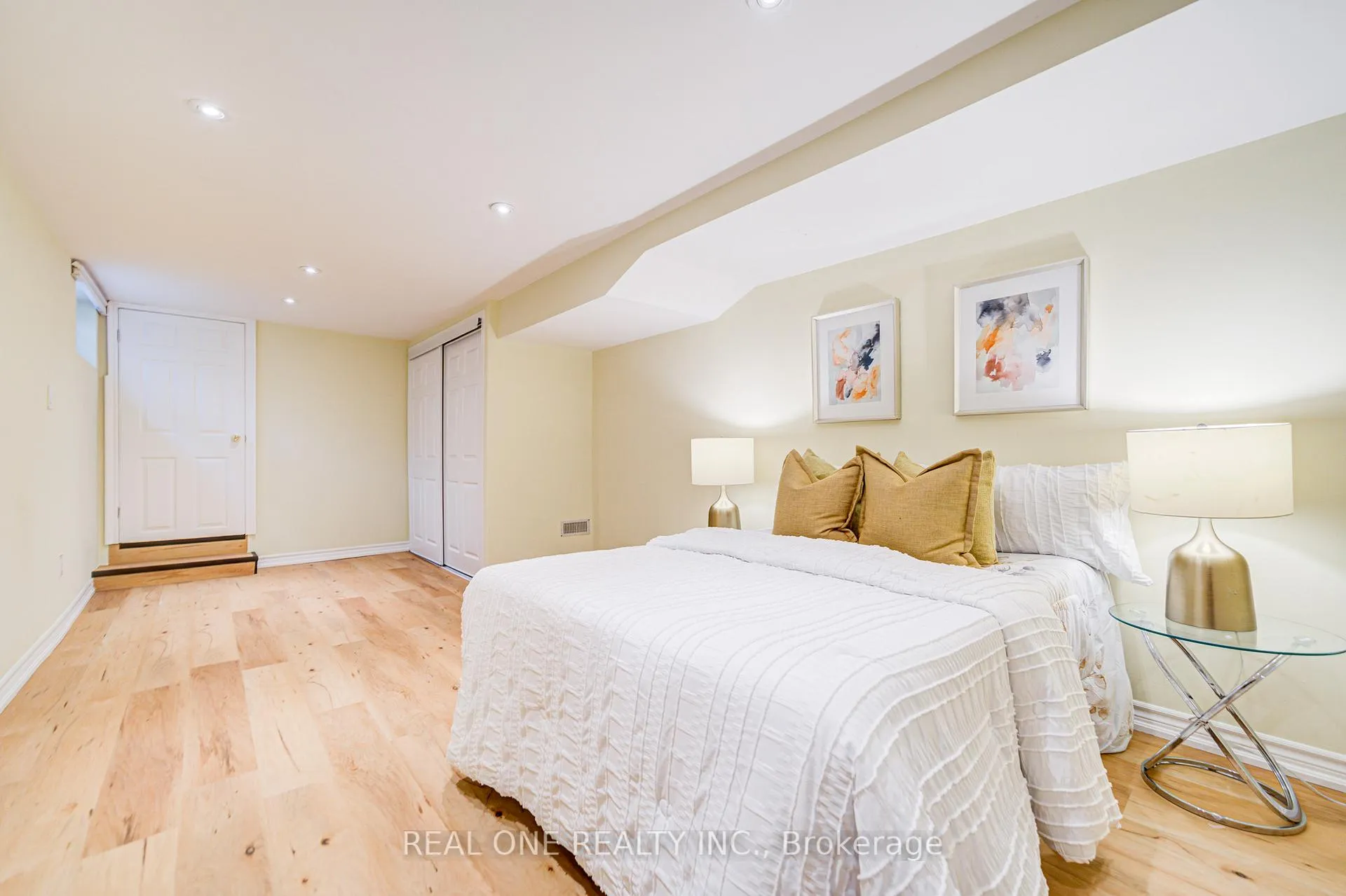Photo 41 of 4052 St James Avenue, Niagara Falls, Morrison — HOMEH