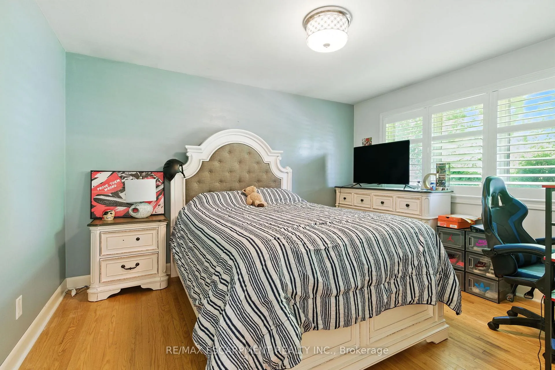 Photo 12 of 2224 Ghent Avenue, Burlington, Brant — HOMEH