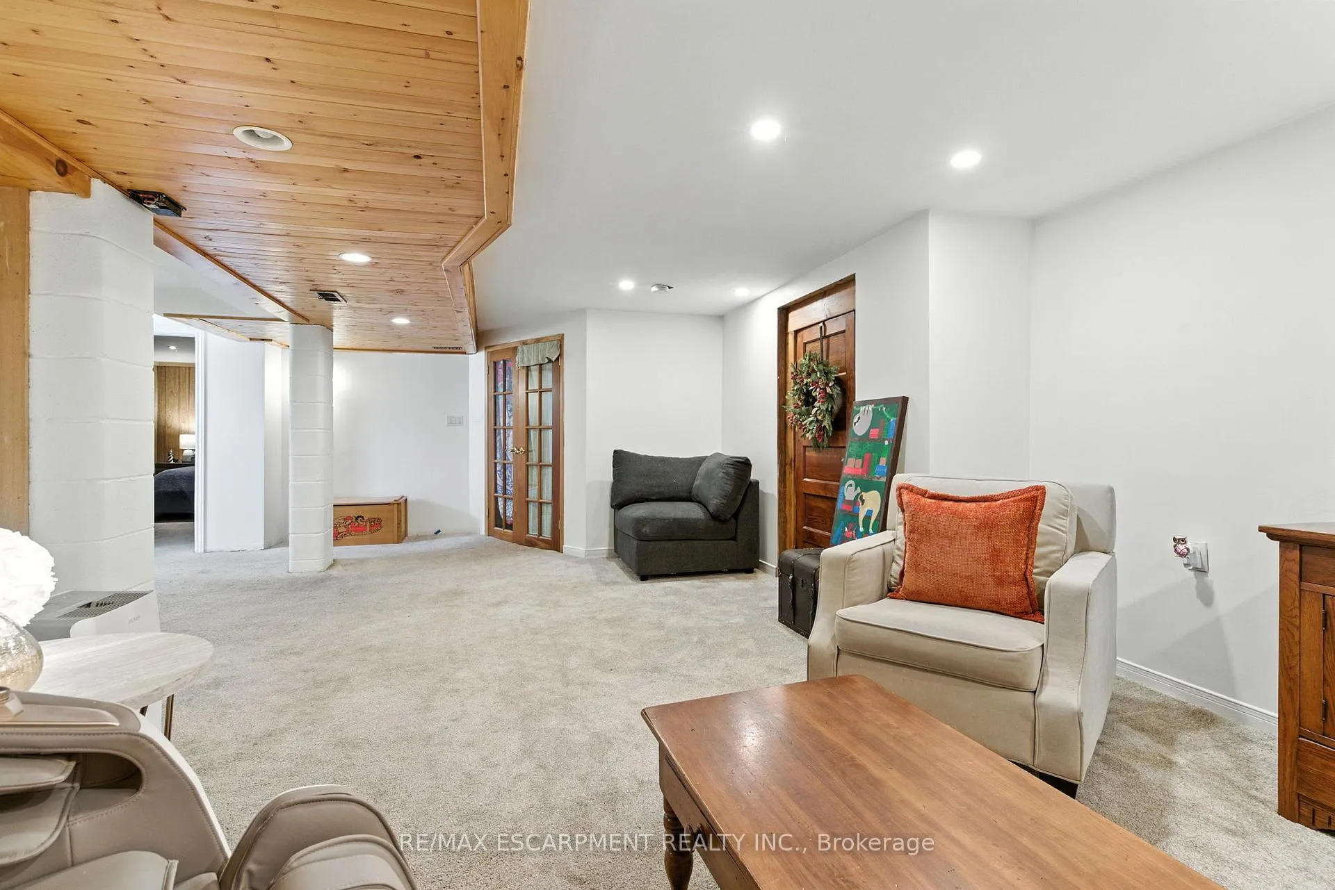 Photo 17 of 2224 Ghent Avenue, Burlington, Brant — HOMEH