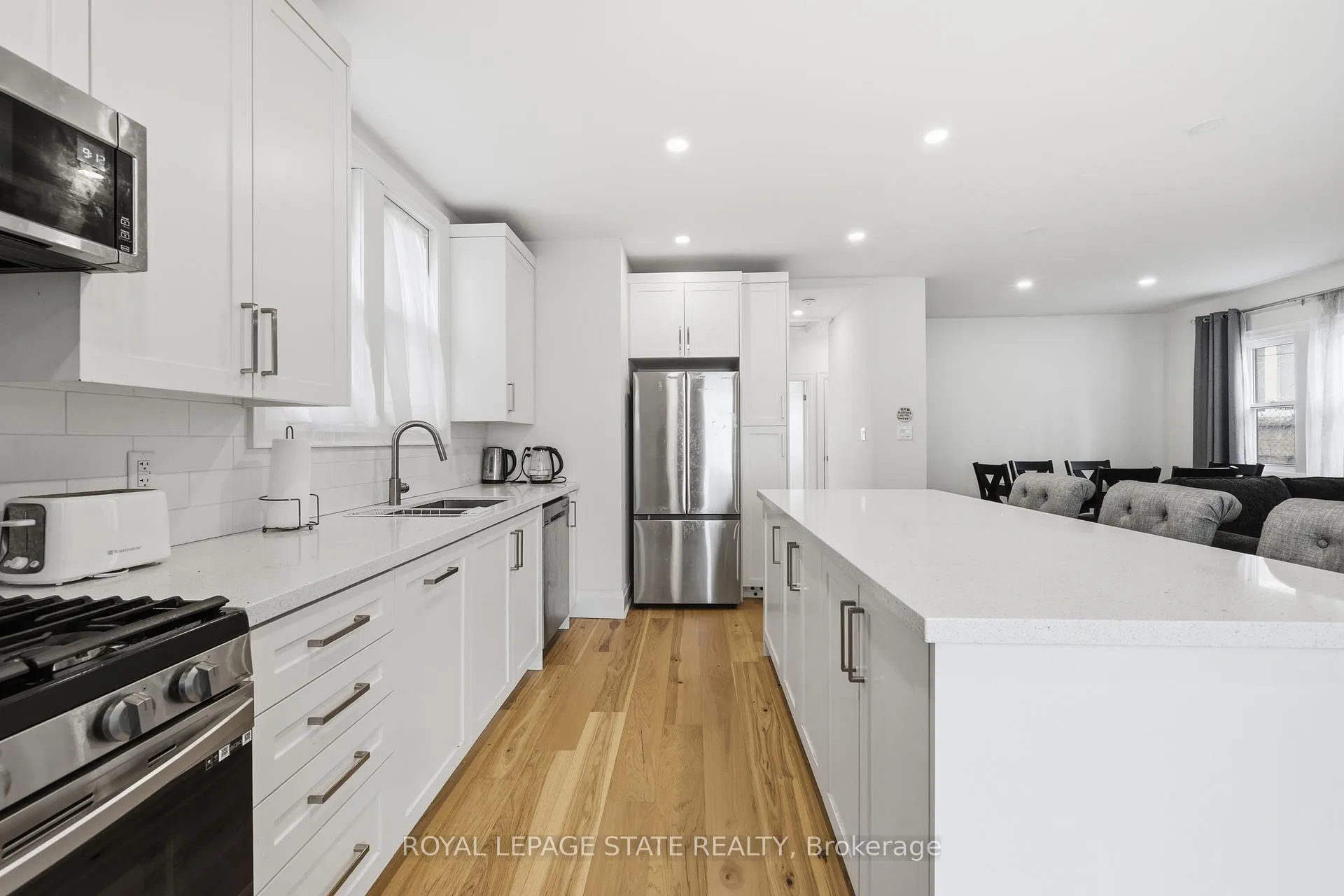 Photo 5 of 129 Jackson Street W, Hamilton, Durand — HOMEH