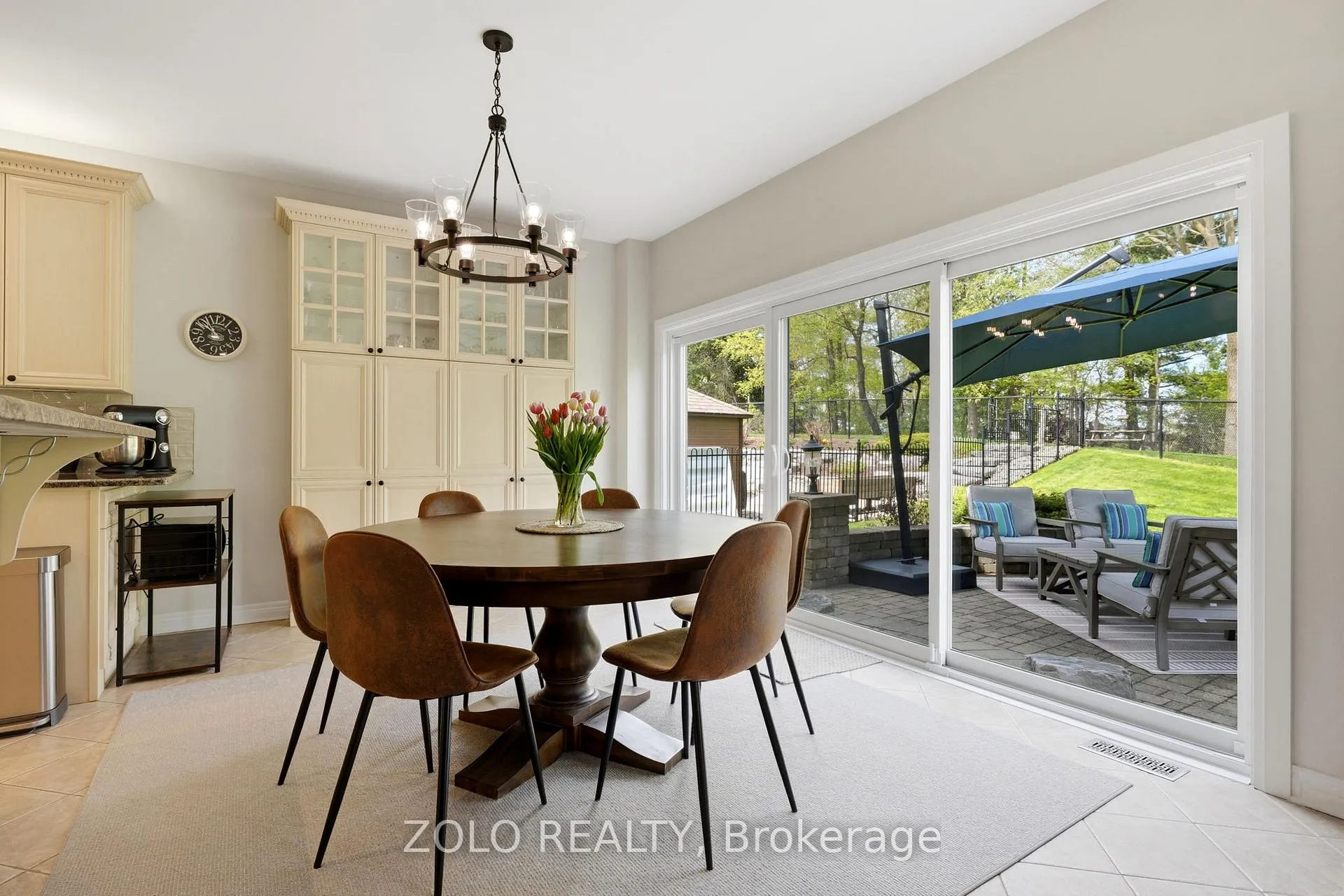 Photo 9 of 86 North Ridge Crescent, Halton Hills, Georgetown — HOMEH