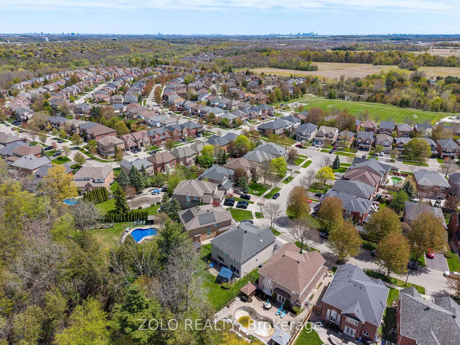 Photo 45 of 86 North Ridge Crescent, Halton Hills, Georgetown — HOMEH