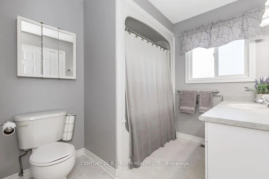 Photo 26 of 12 Graham Street, Springwater, Elmvale — HOMEH