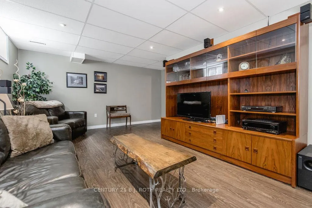 Photo 34 of 12 Graham Street, Springwater, Elmvale — HOMEH