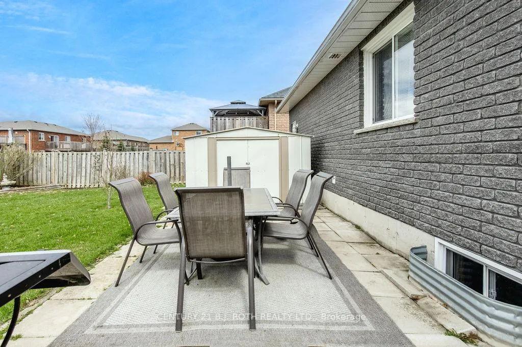 Photo 40 of 12 Graham Street, Springwater, Elmvale — HOMEH