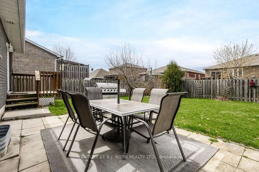 Photo 43 of 12 Graham Street, Springwater, Elmvale — HOMEH