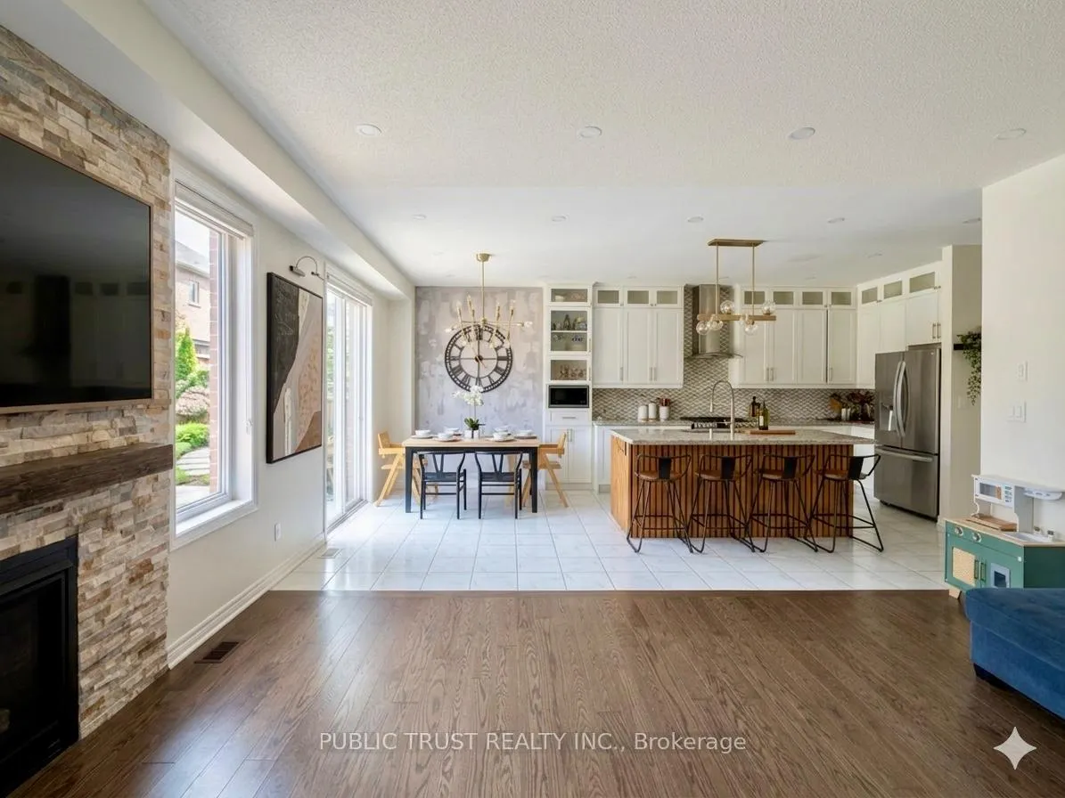 Photo 4 of 1873 Castlepoint Drive, Oshawa, Taunton — HOMEH