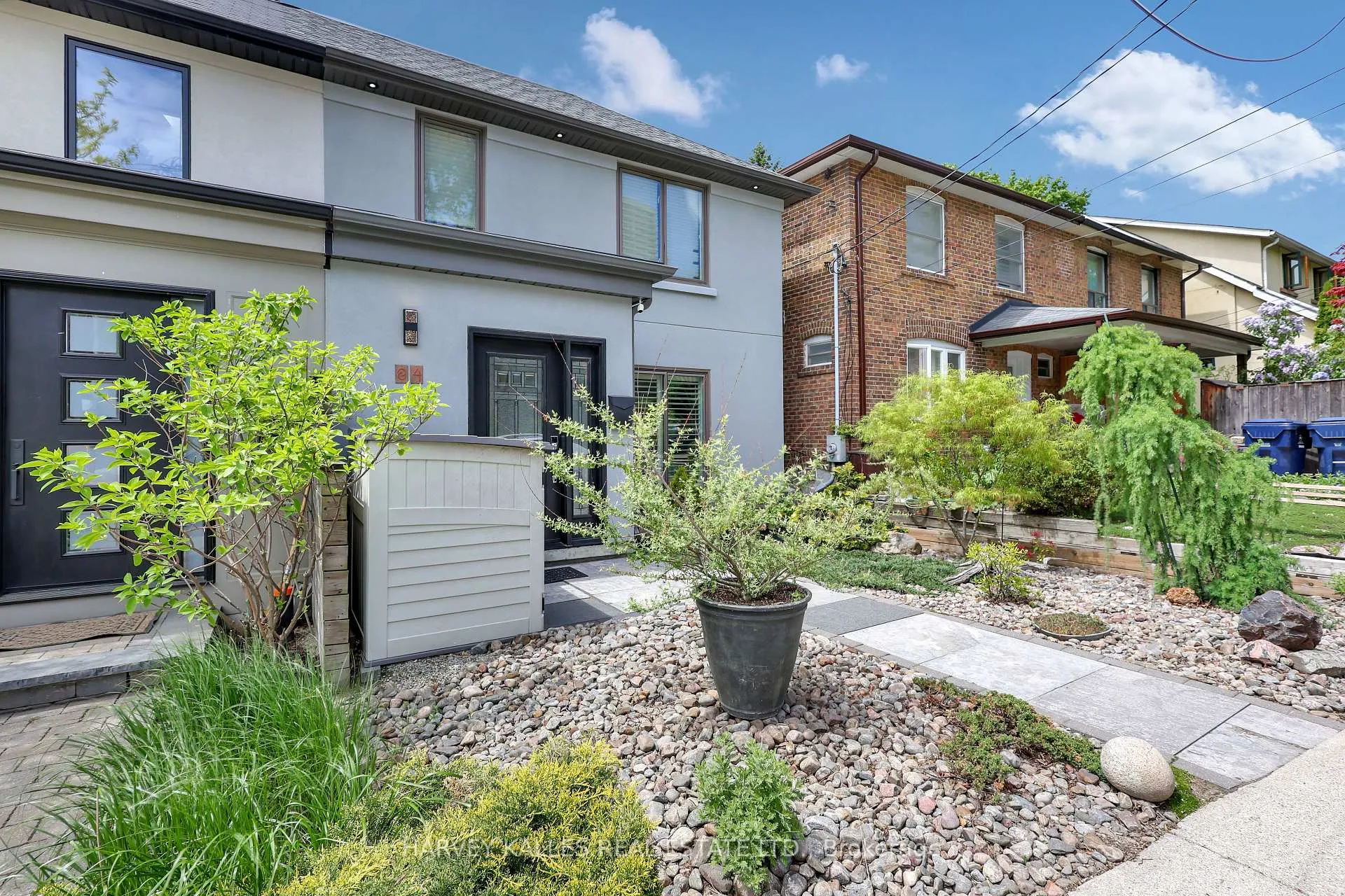 Photo 2 of 84 Edith Drive, Toronto, Yonge-Eglinton — HOMEH