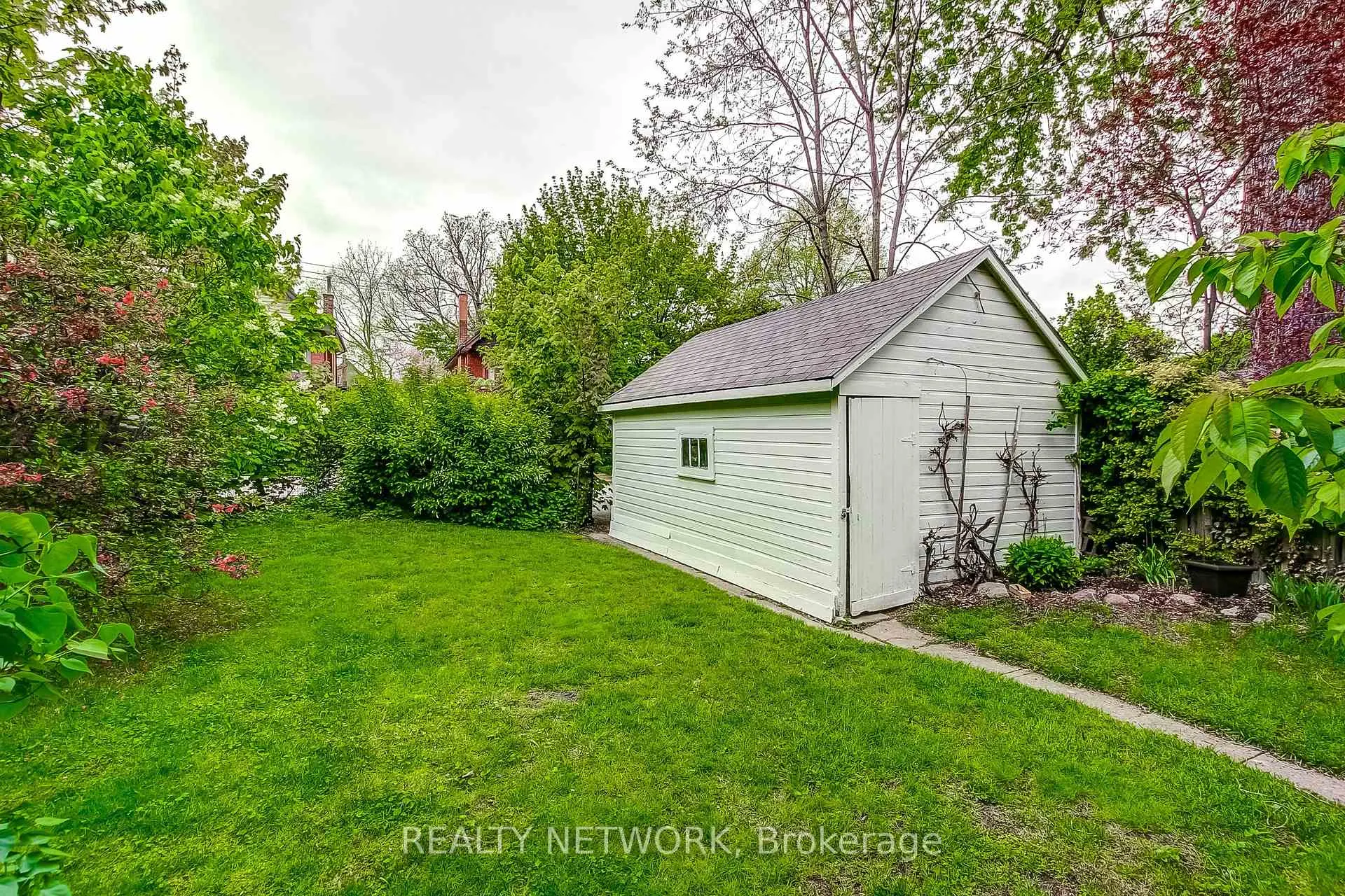Photo 44 of 18 Fairleigh Crescent, Hamilton, St. Clair — HOMEH