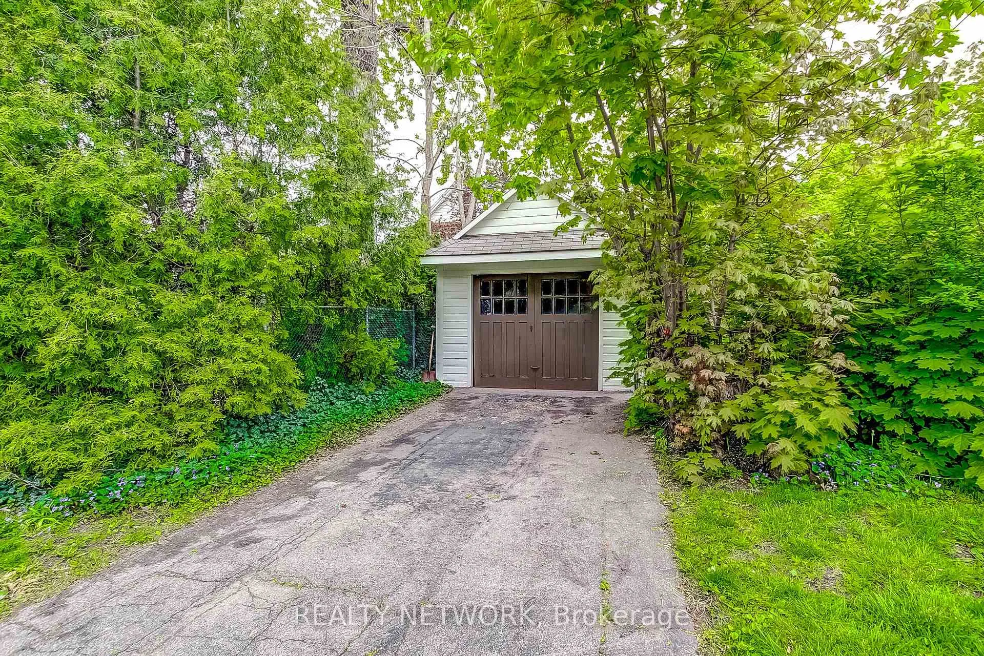 Photo 47 of 18 Fairleigh Crescent, Hamilton, St. Clair — HOMEH