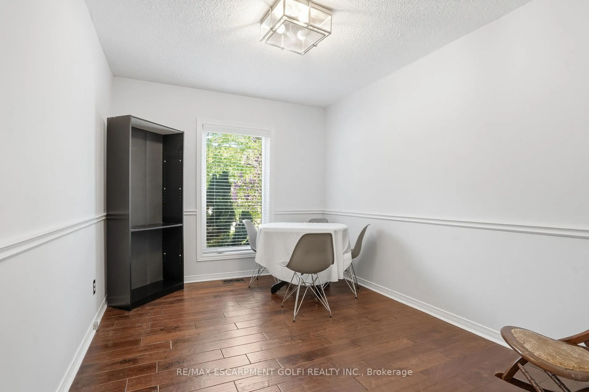 Photo 11 of 31 Willcher Drive, St. Catharines, Lakeshore — HOMEH