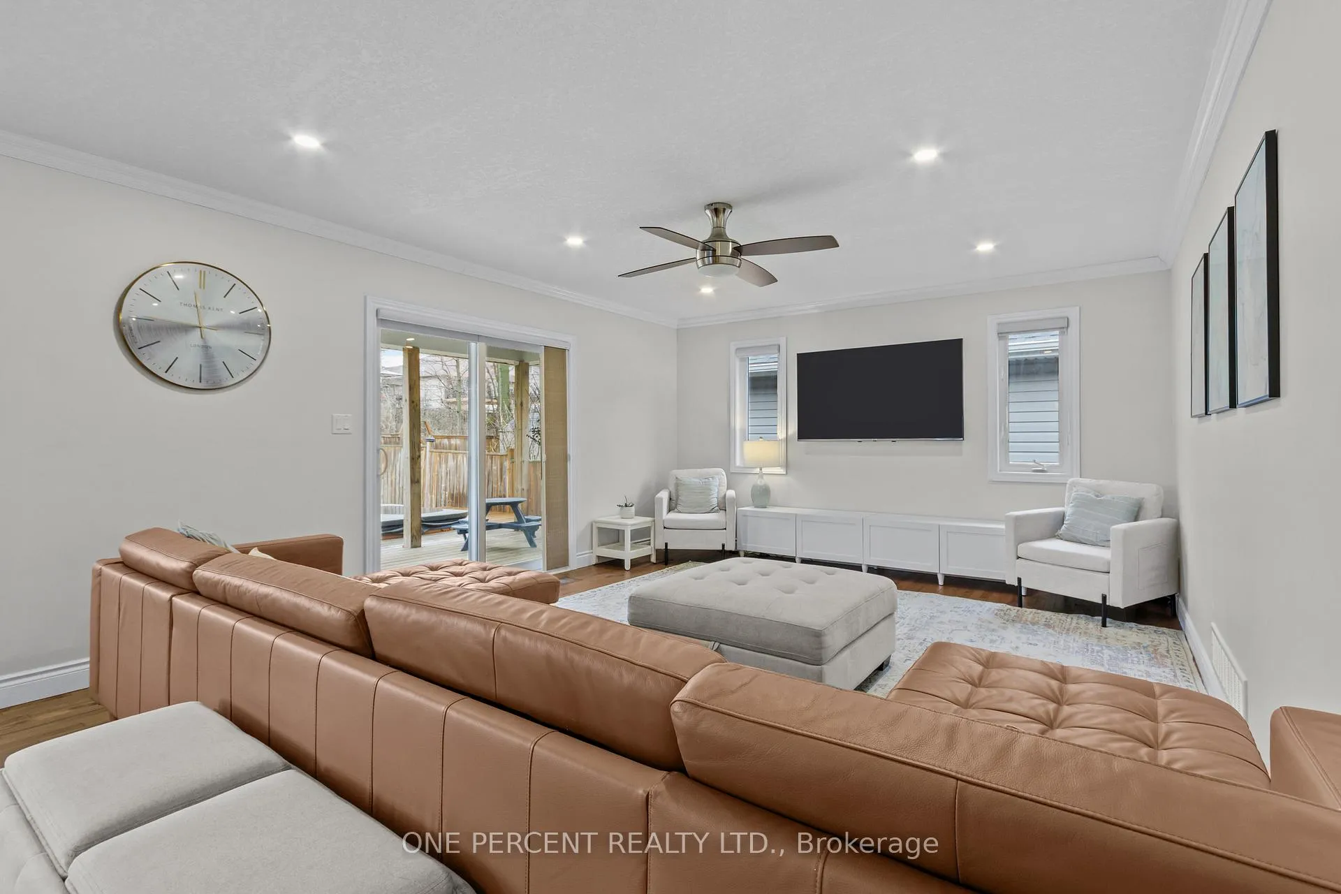 Photo 7 of 135 Islandview Drive, Loyalist, Amherstview — HOMEH