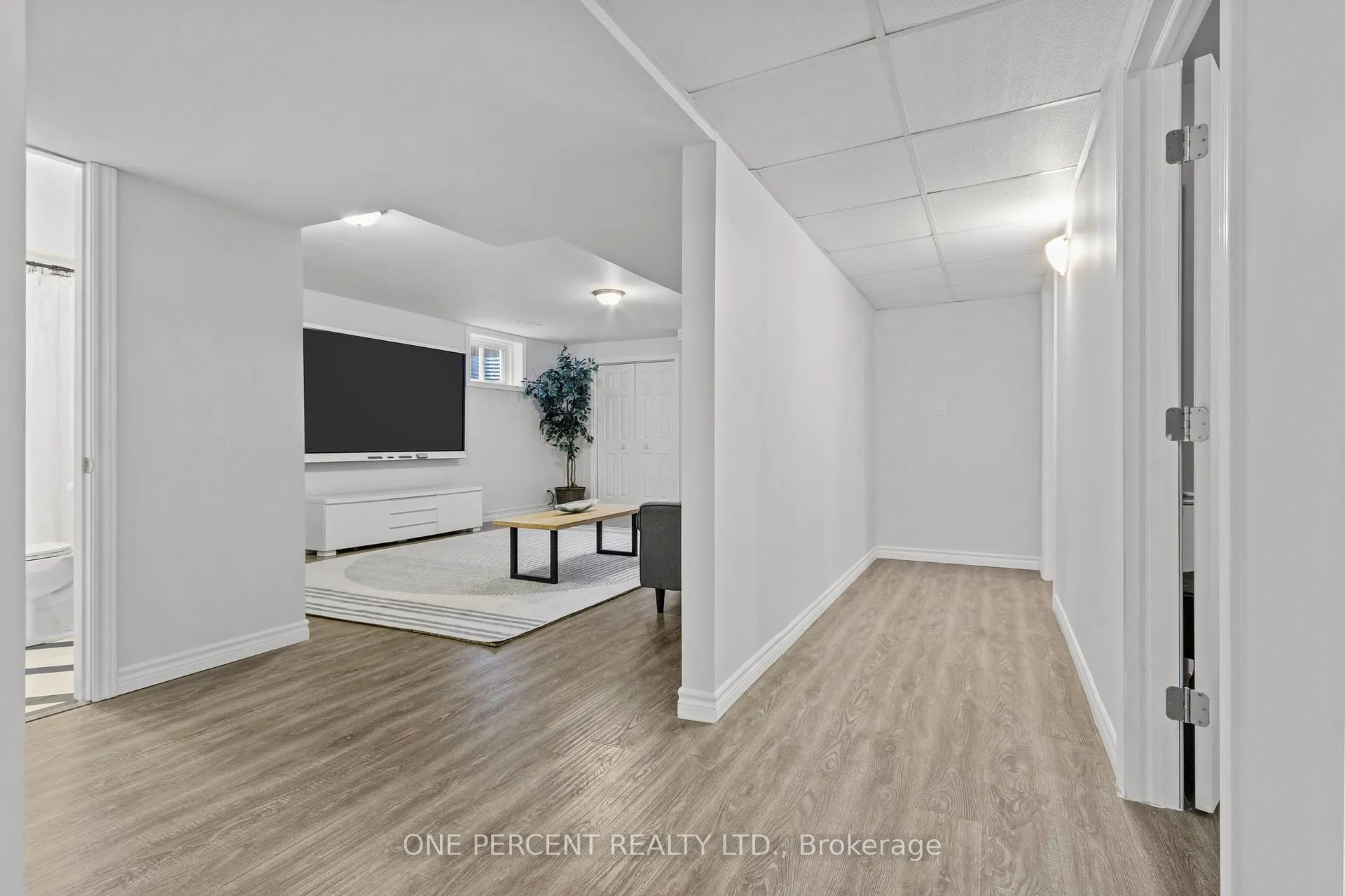Photo 20 of 135 Islandview Drive, Loyalist, Amherstview — HOMEH