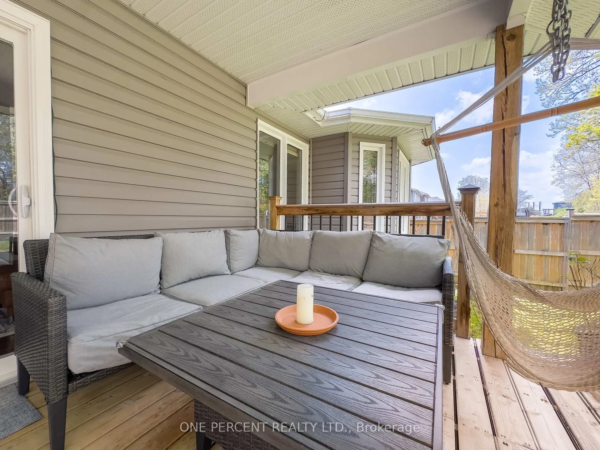 Photo 28 of 135 Islandview Drive, Loyalist, Amherstview — HOMEH