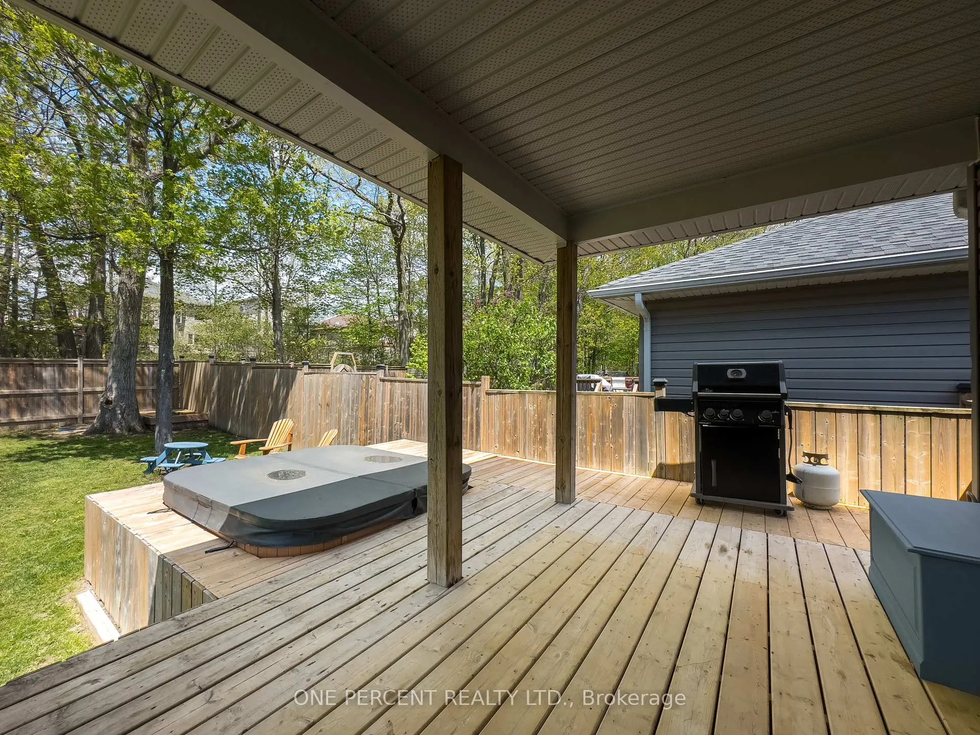 Photo 29 of 135 Islandview Drive, Loyalist, Amherstview — HOMEH