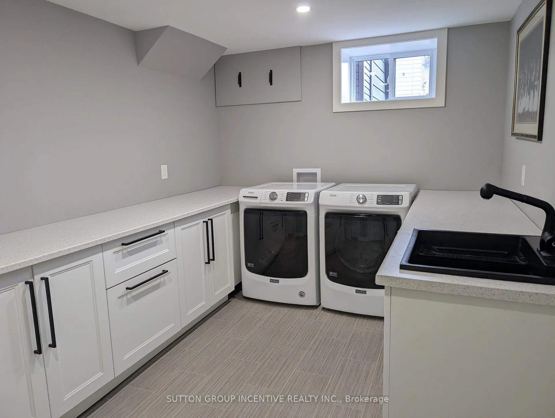 Photo 40 of 295 Queen Street, Midland — HOMEH