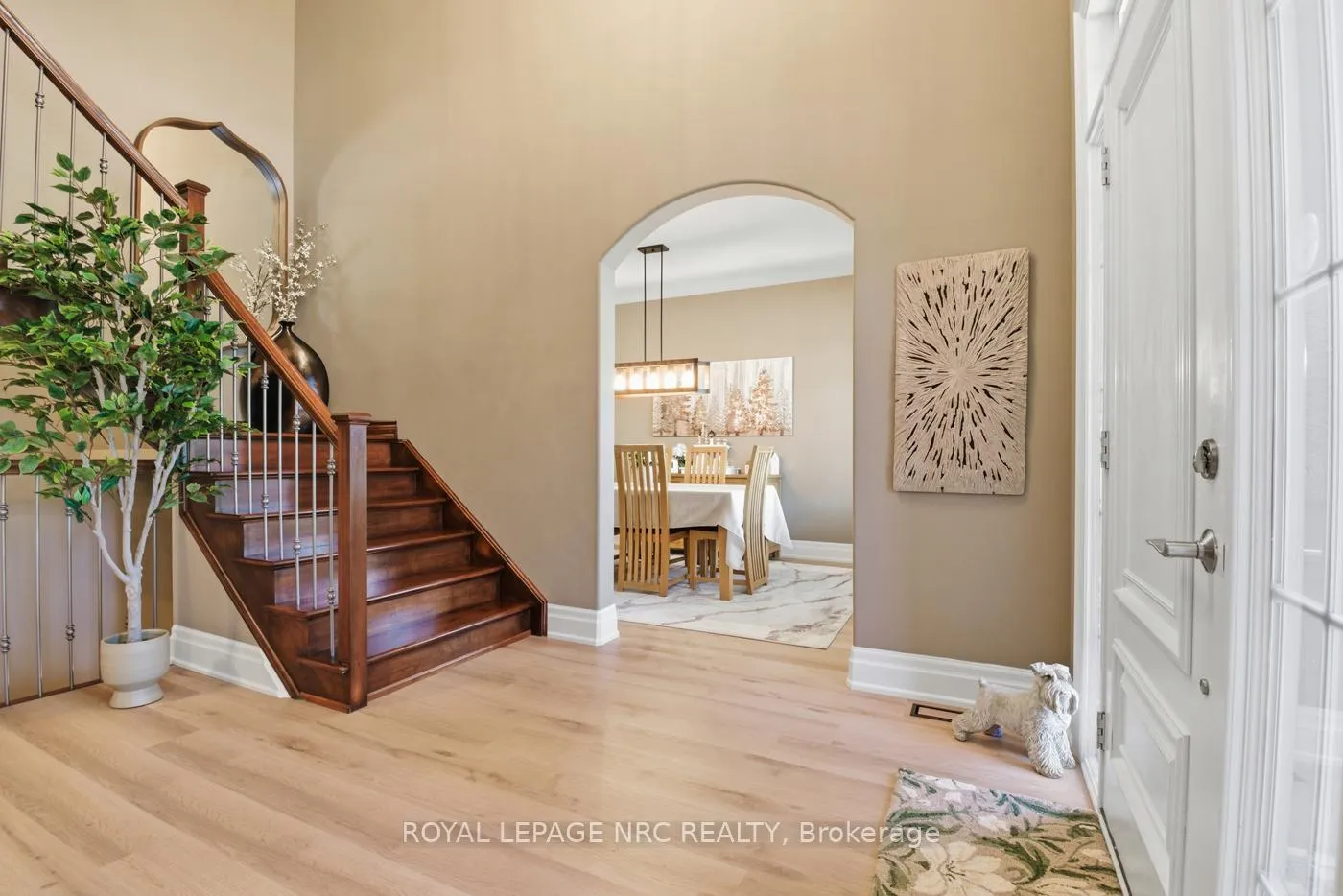 Photo 5 of 35 Buckley Terrace, Pelham, Fonthill — HOMEH