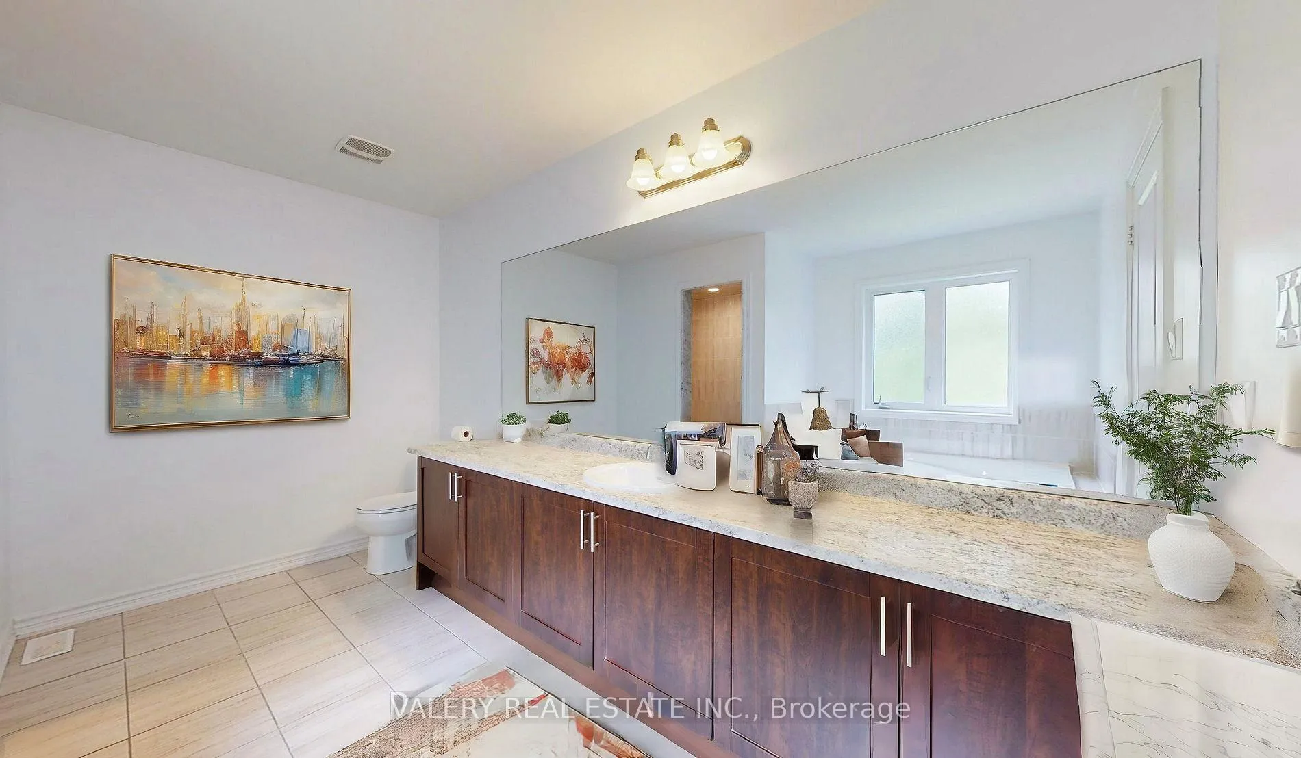 Photo 10 of 223 Ridley Crescent, Southgate — HOMEH