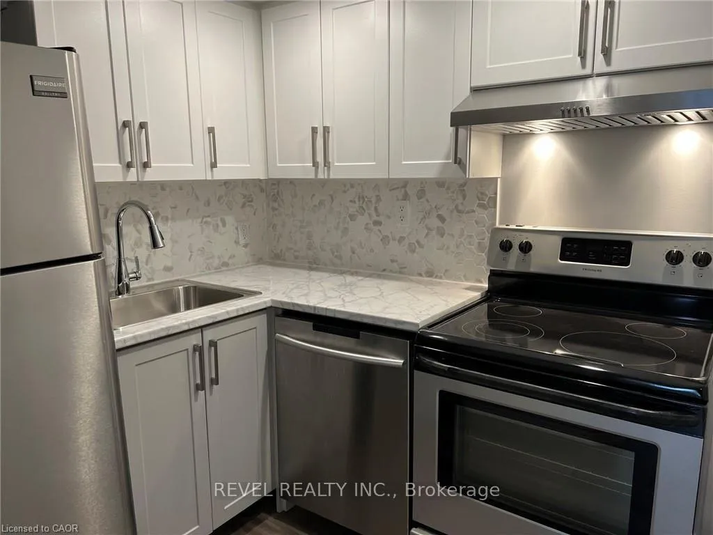 Photo 4 of Unit LOWER, 272 The Westway, Etobicoke, Kingsview Village-The Westway — HOMEH