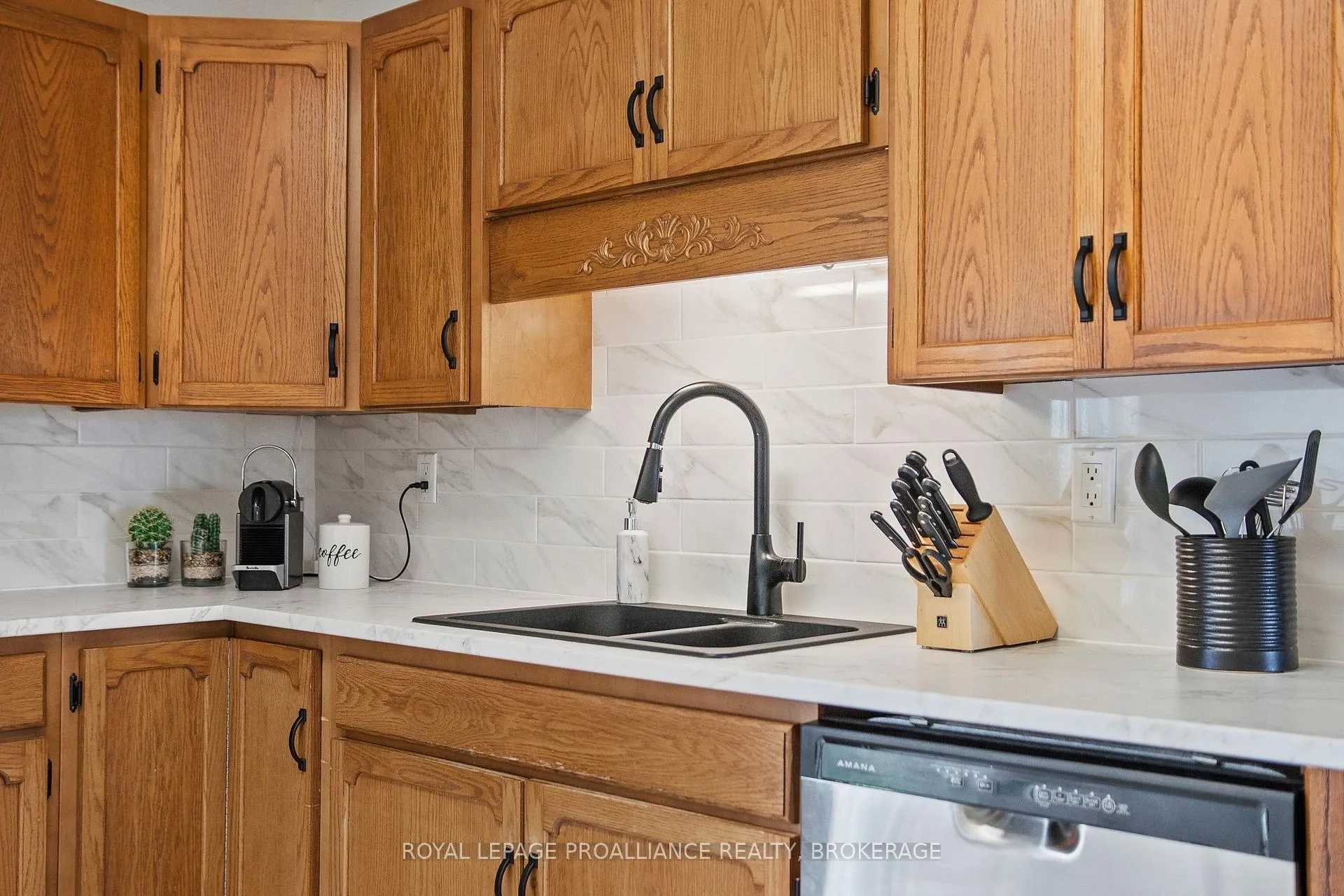 Photo 11 of 227 Cross Street, Deseronto, Deseronto (Town) — HOMEH