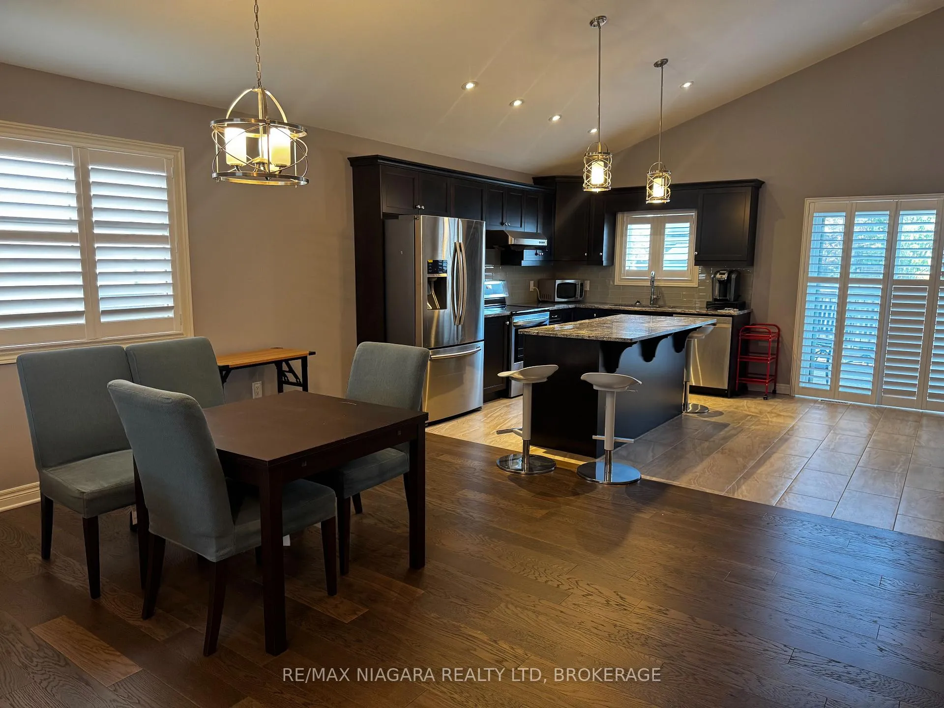 Photo 6 of 6352 Sam Lorfida Drive, Niagara Falls, Oldfield — HOMEH