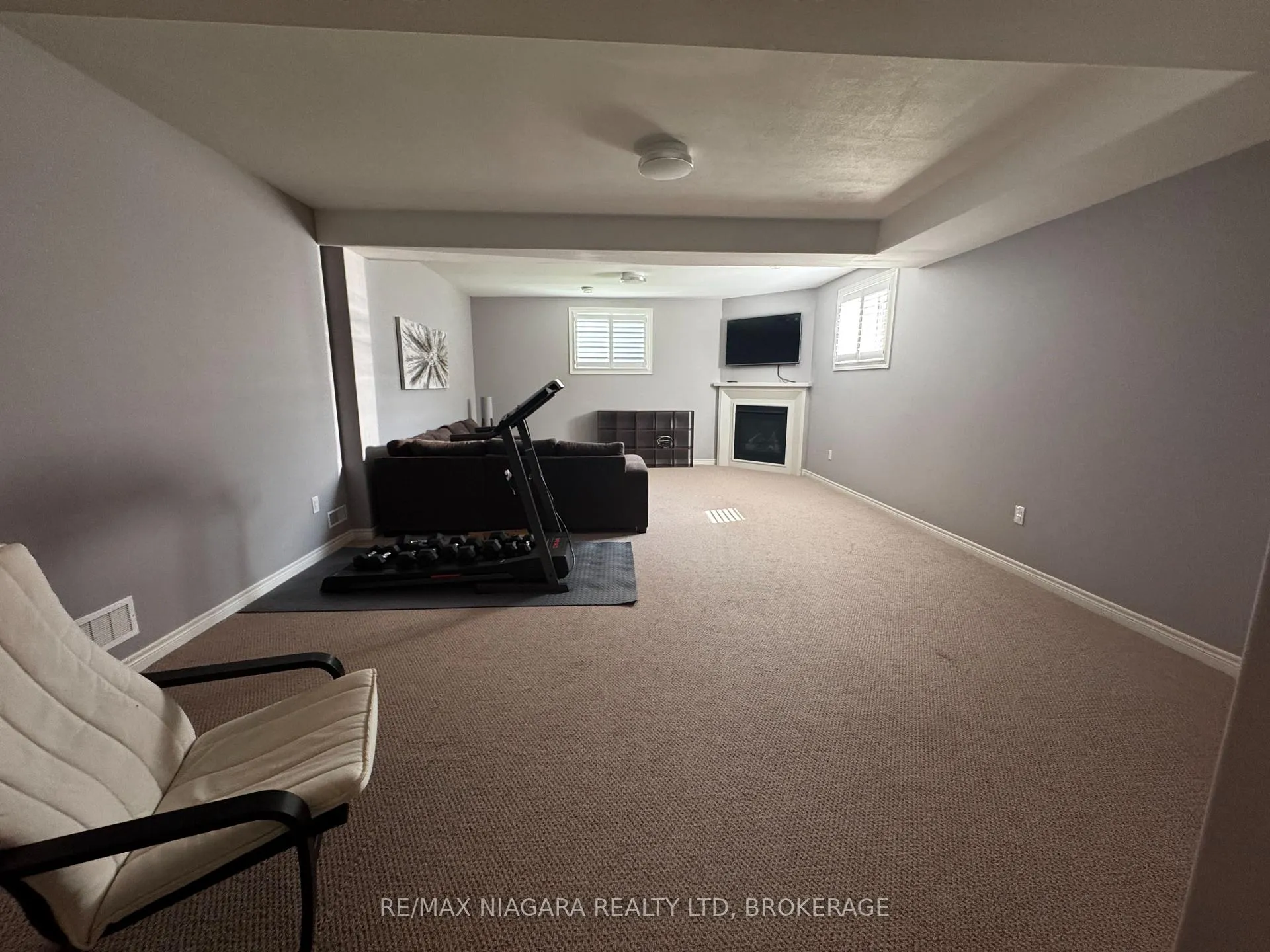 Photo 14 of 6352 Sam Lorfida Drive, Niagara Falls, Oldfield — HOMEH