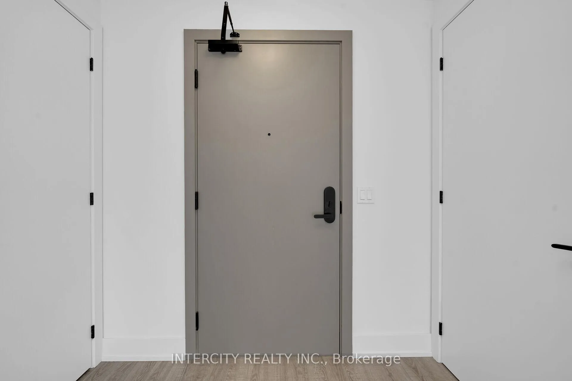 Photo 9 of Unit 227, 2075 King Road, King, King City — HOMEH