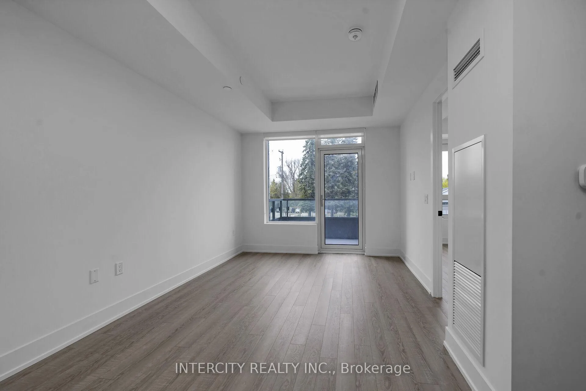 Photo 18 of Unit 227, 2075 King Road, King, King City — HOMEH