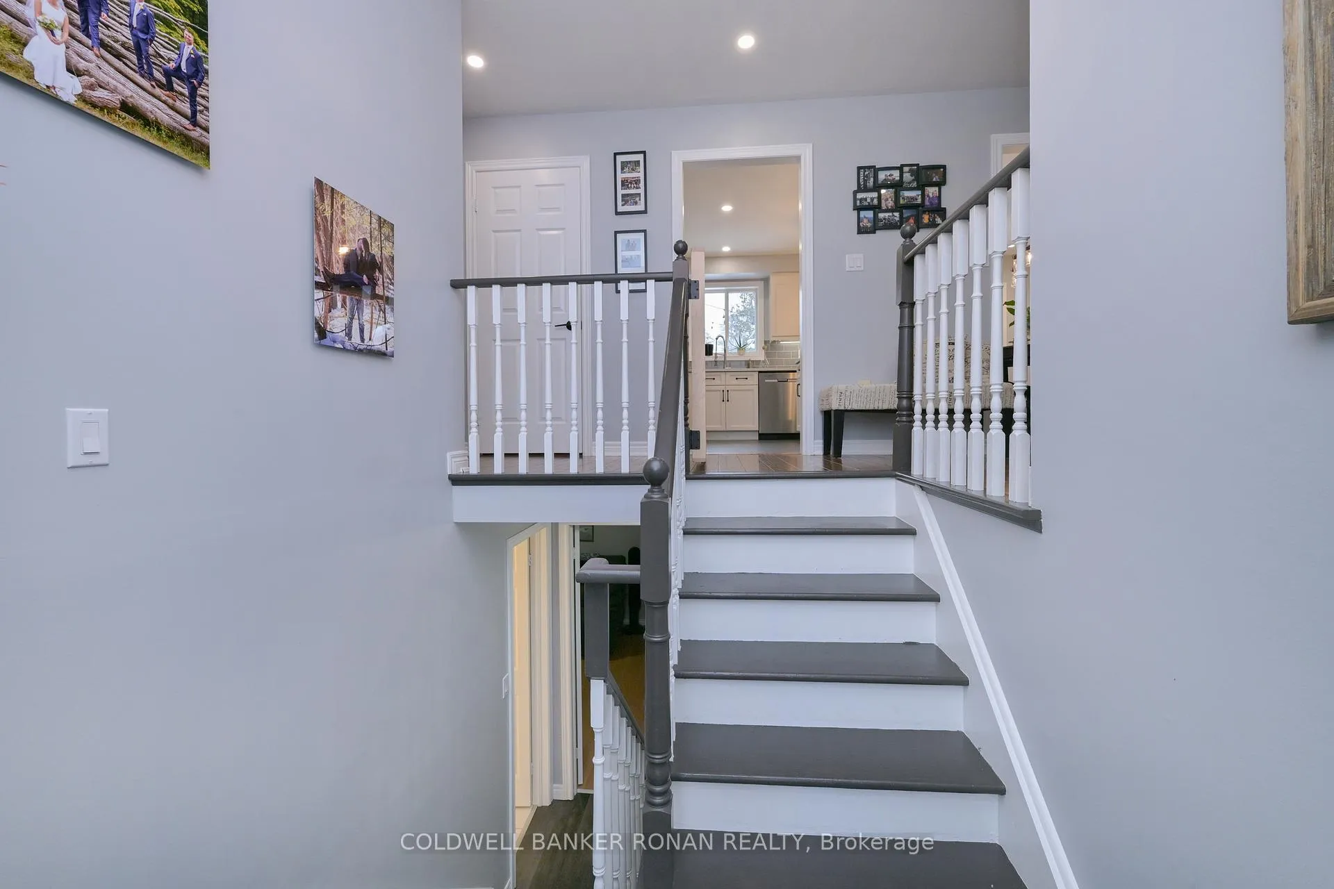Photo 3 of 2303 Jack Crescent, Innisfil, Alcona — HOMEH