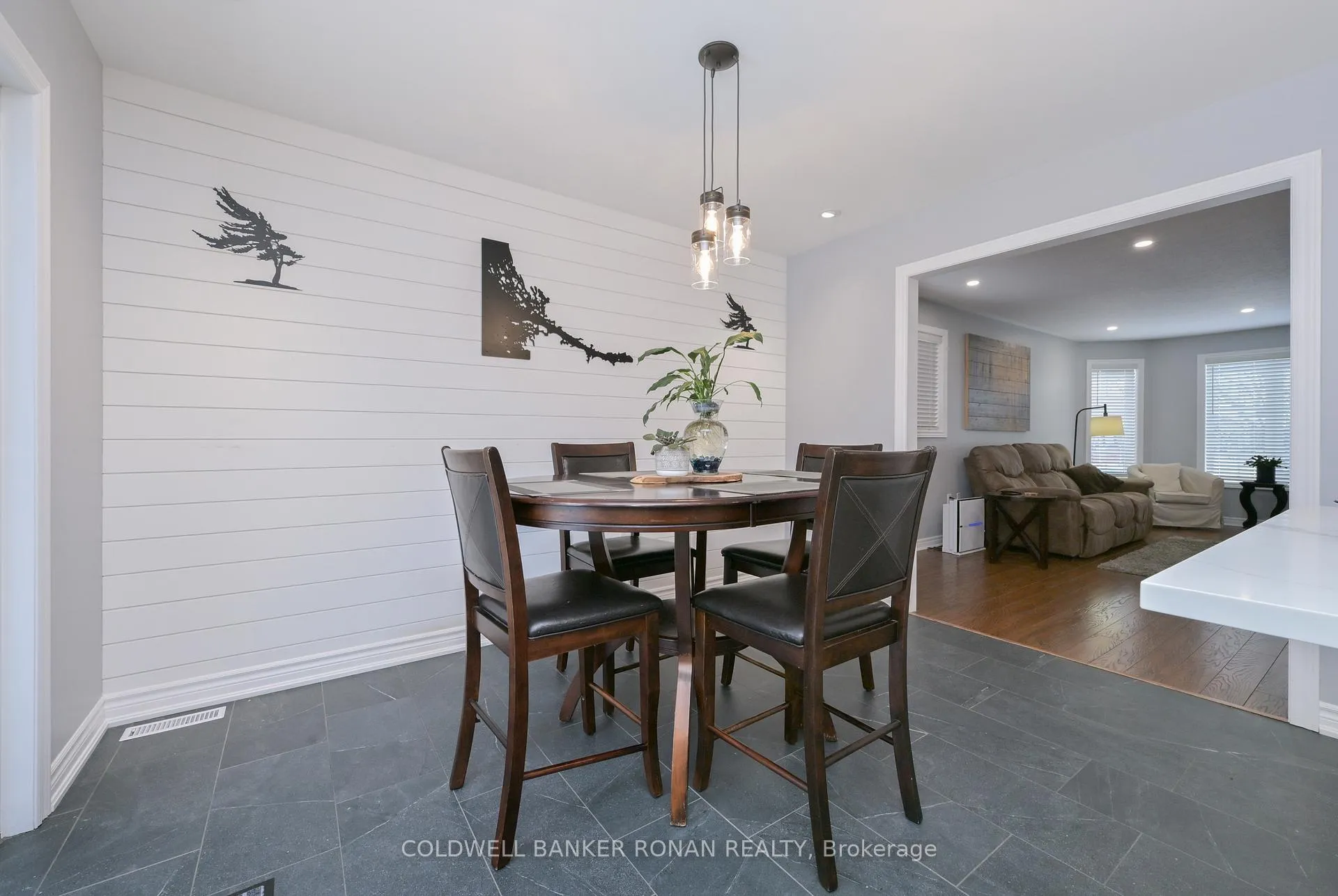 Photo 10 of 2303 Jack Crescent, Innisfil, Alcona — HOMEH