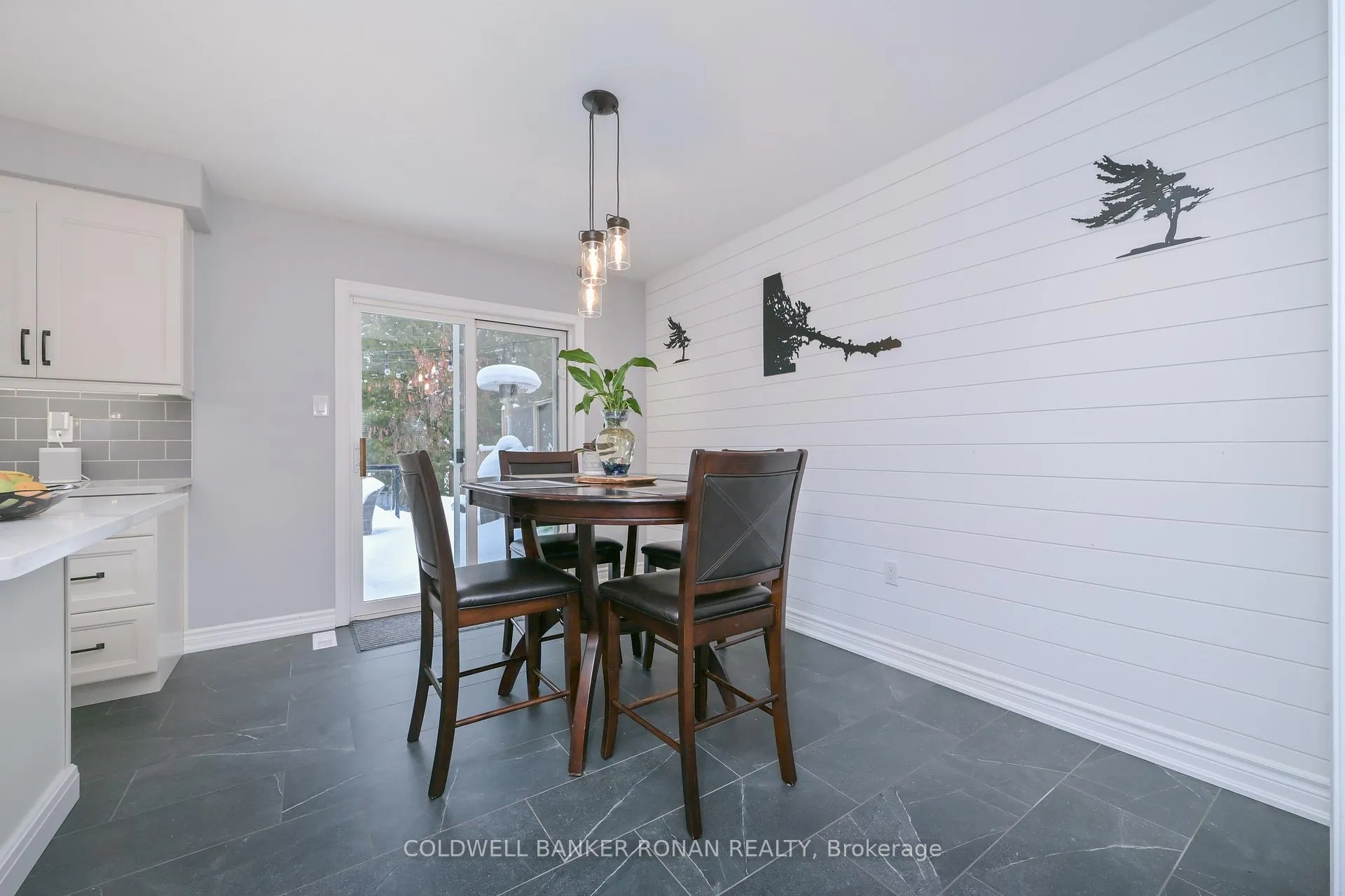 Photo 11 of 2303 Jack Crescent, Innisfil, Alcona — HOMEH
