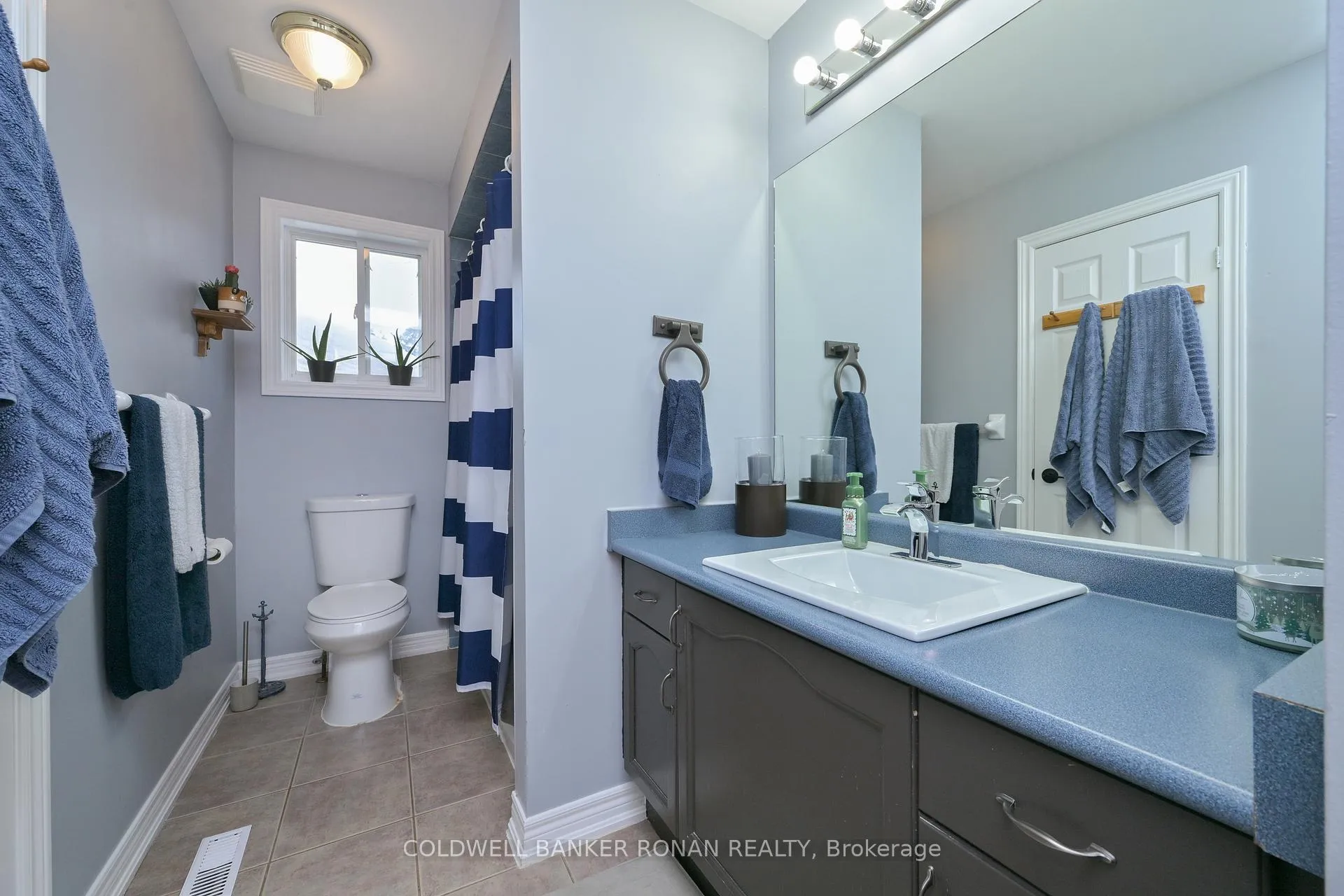 Photo 18 of 2303 Jack Crescent, Innisfil, Alcona — HOMEH