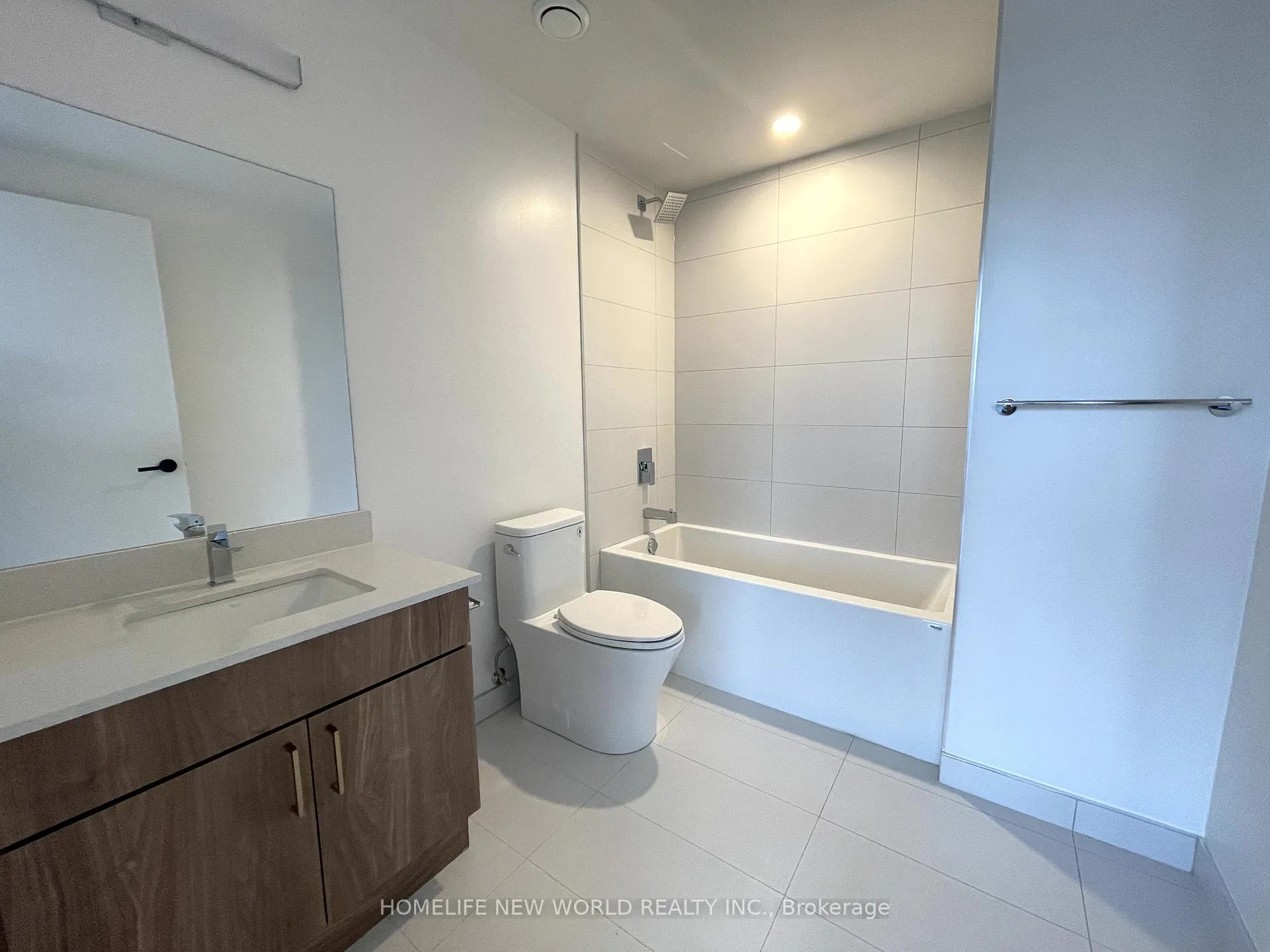 Photo 11 of Unit 401, 758 Dovercourt Road, Toronto, Dovercourt-Wallace Emerson-Junction — HOMEH