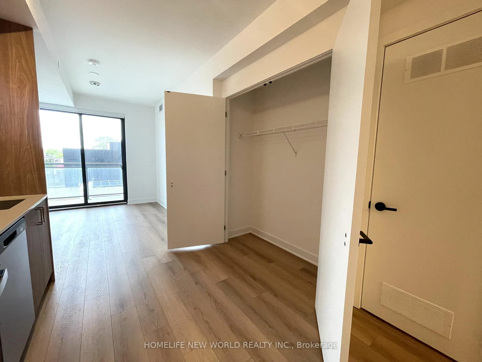Photo 13 of Unit 401, 758 Dovercourt Road, Toronto, Dovercourt-Wallace Emerson-Junction — HOMEH