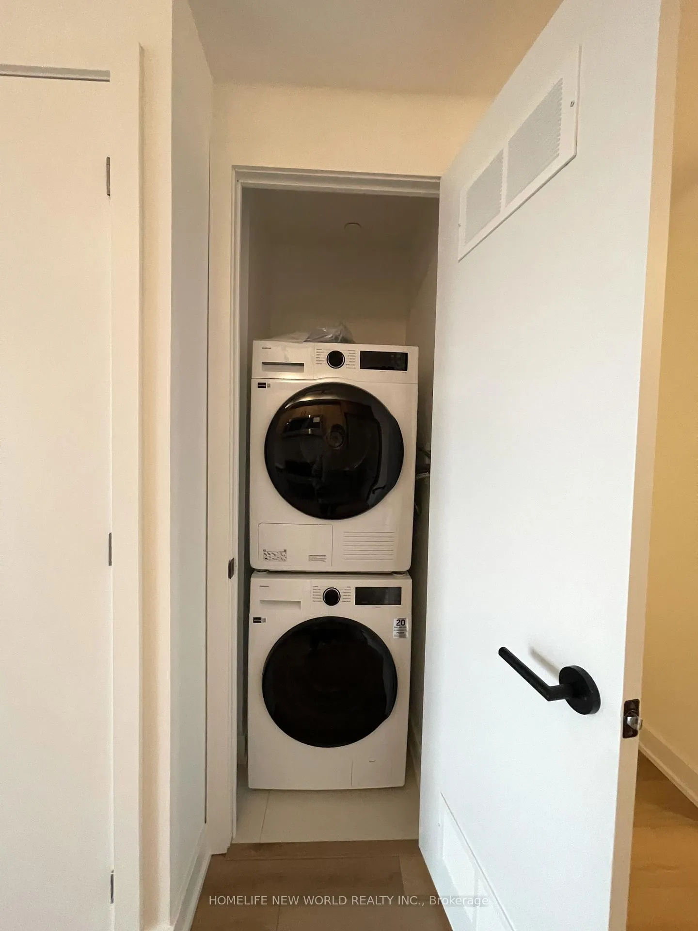 Photo 14 of Unit 401, 758 Dovercourt Road, Toronto, Dovercourt-Wallace Emerson-Junction — HOMEH